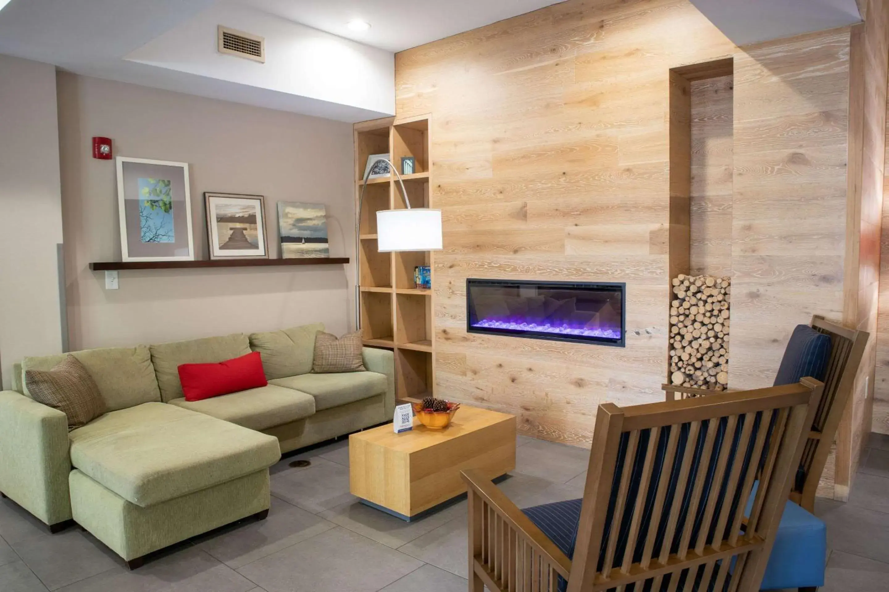 Lobby or reception in Country Inn & Suites by Radisson, Wilmington, NC Lobby or reception in Country Inn & Suites by Radisson, Wilmington, NC