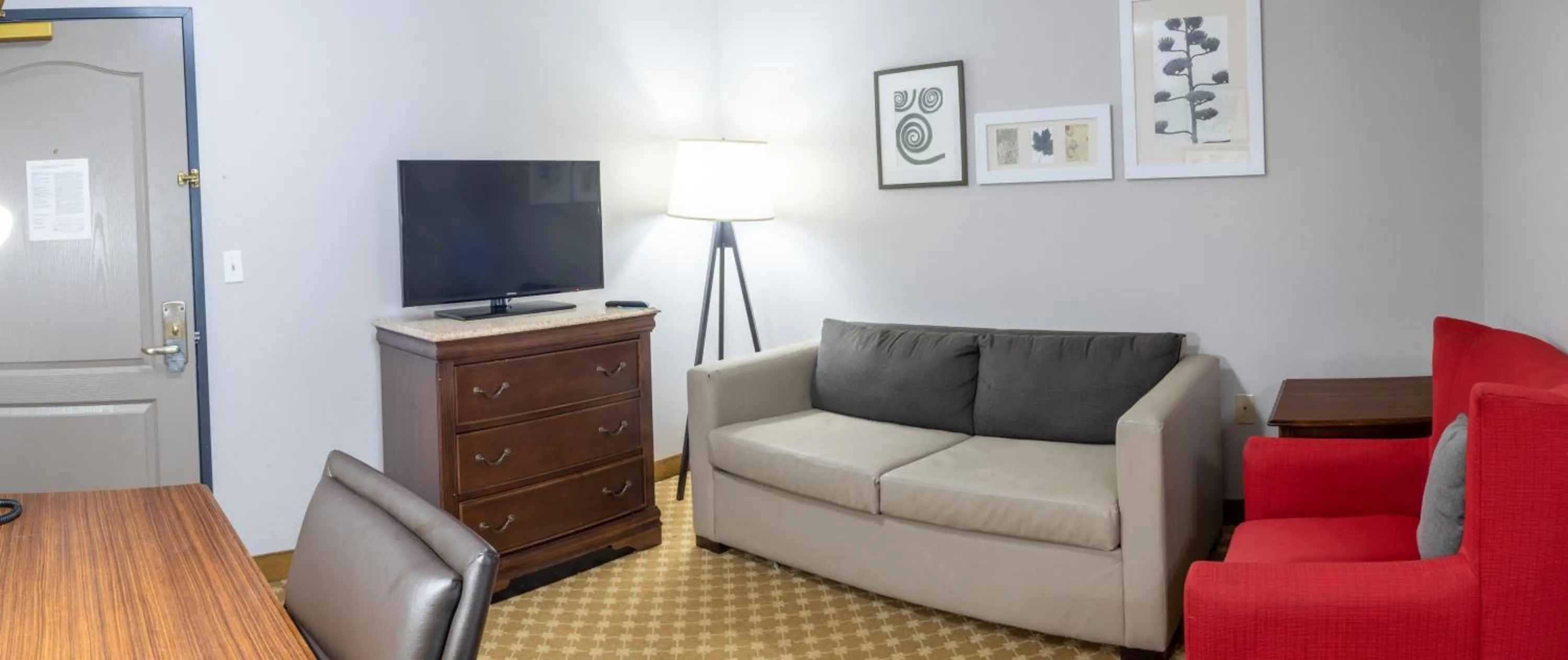 Bedroom in Country Inn & Suites by Radisson, Wilmington, NC