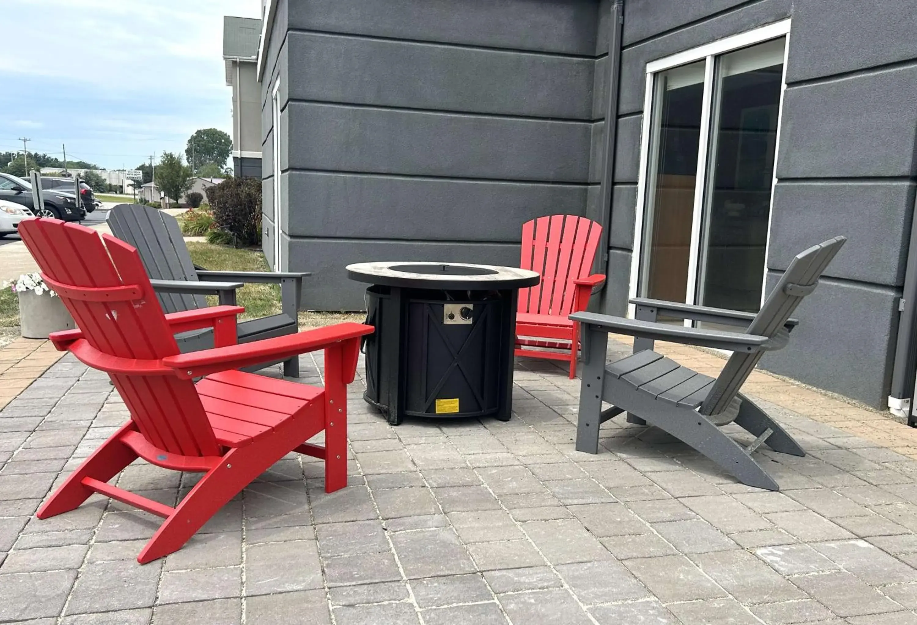 Property building in Best Western Erie Inn & Suites Property building in Best Western Erie Inn & Suites