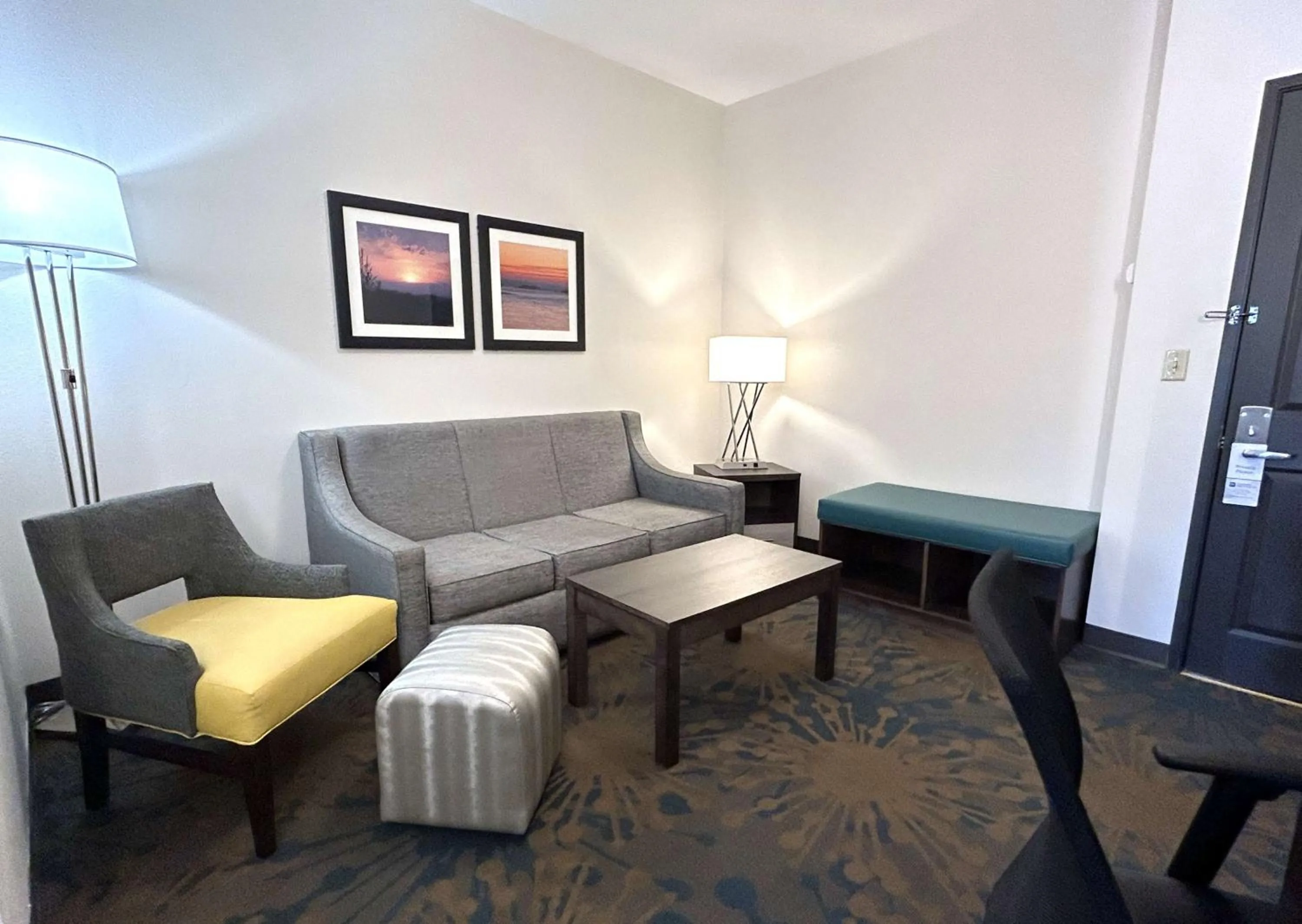 Photo of the whole room in Best Western Erie Inn & Suites