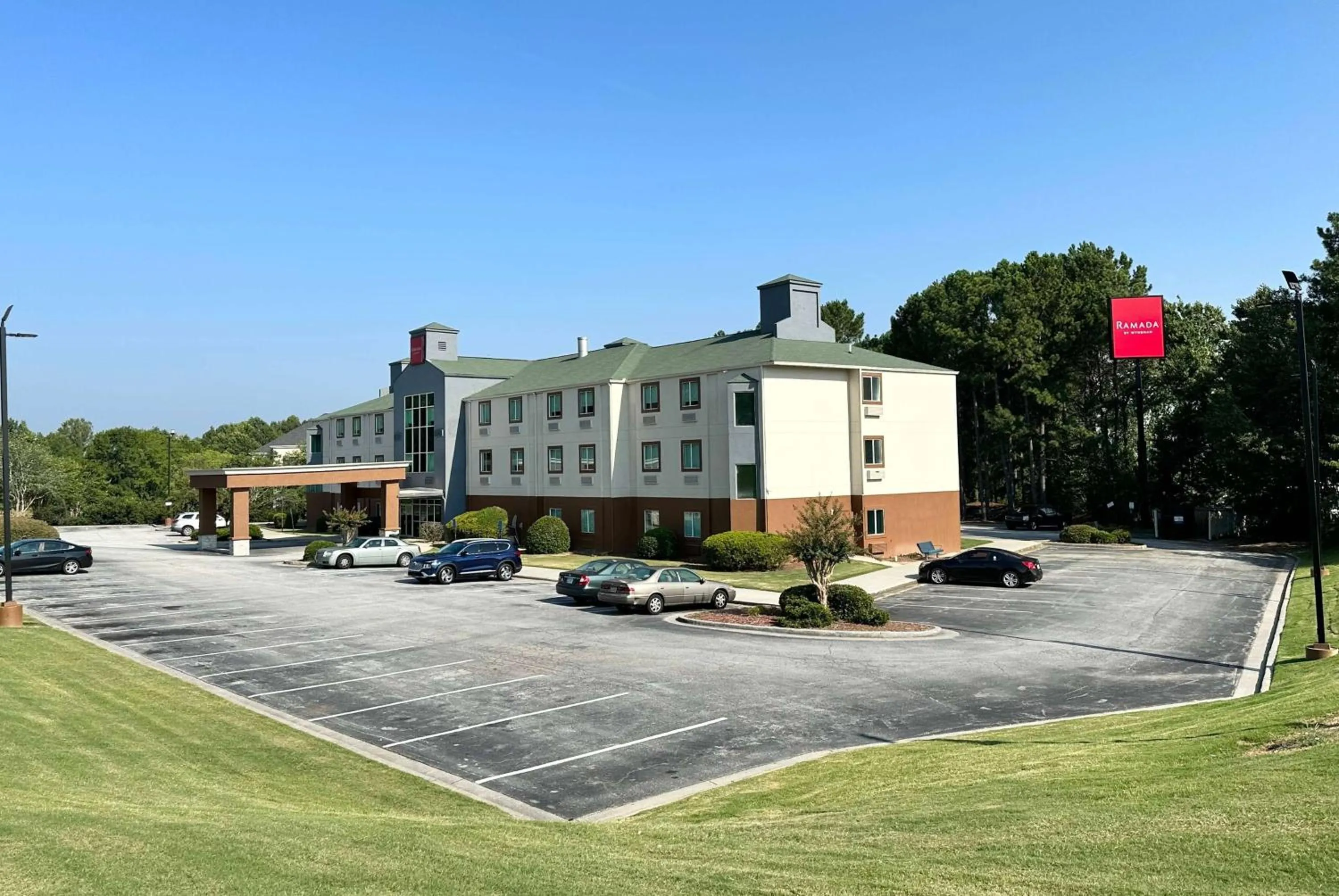 Property building in Ramada by Wyndham Lithia Springs Atlanta