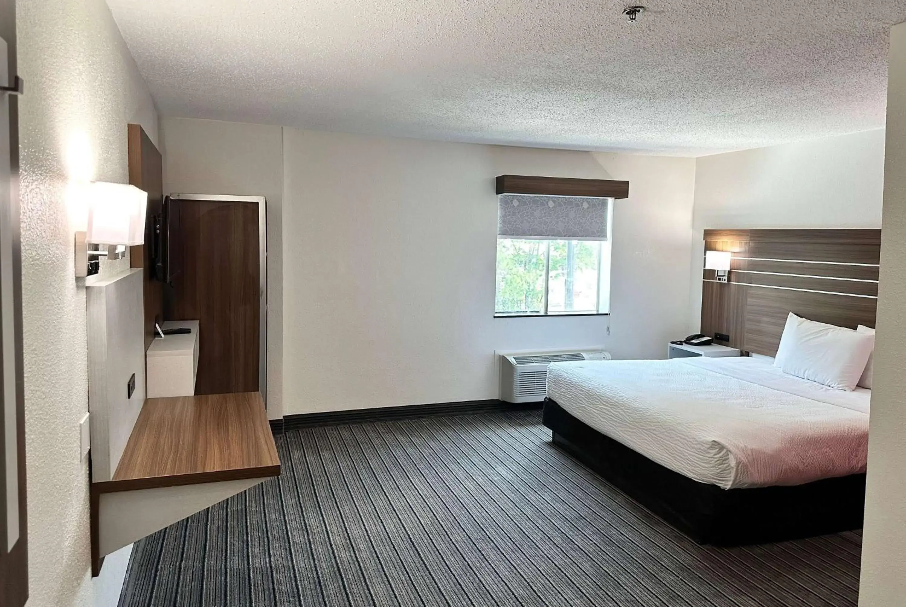 Photo of the whole room, Bed in Ramada by Wyndham Lithia Springs Atlanta Photo of the whole room, Bed in Ramada by Wyndham Lithia Springs Atlanta
