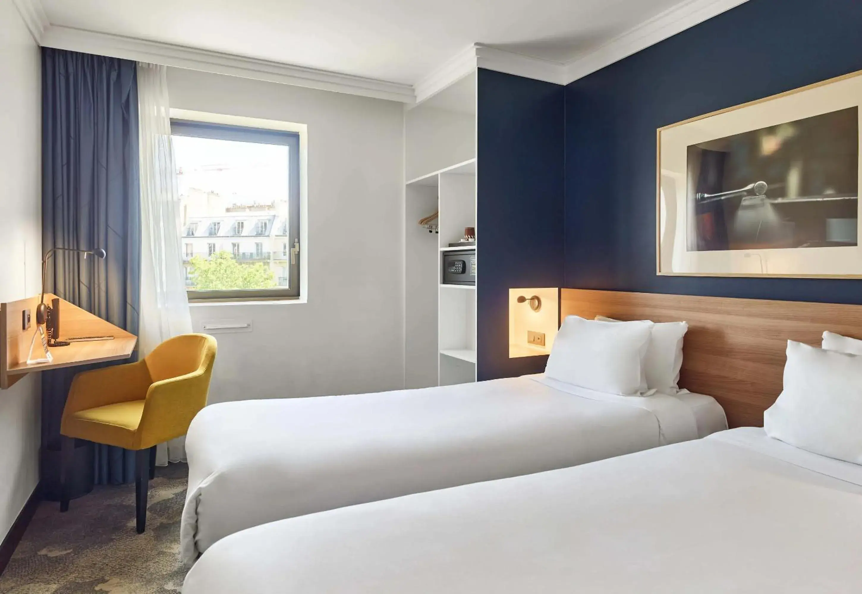 Bed in B&B HOTEL Paris 17 Batignolles Bed in B&B HOTEL Paris 17 Batignolles