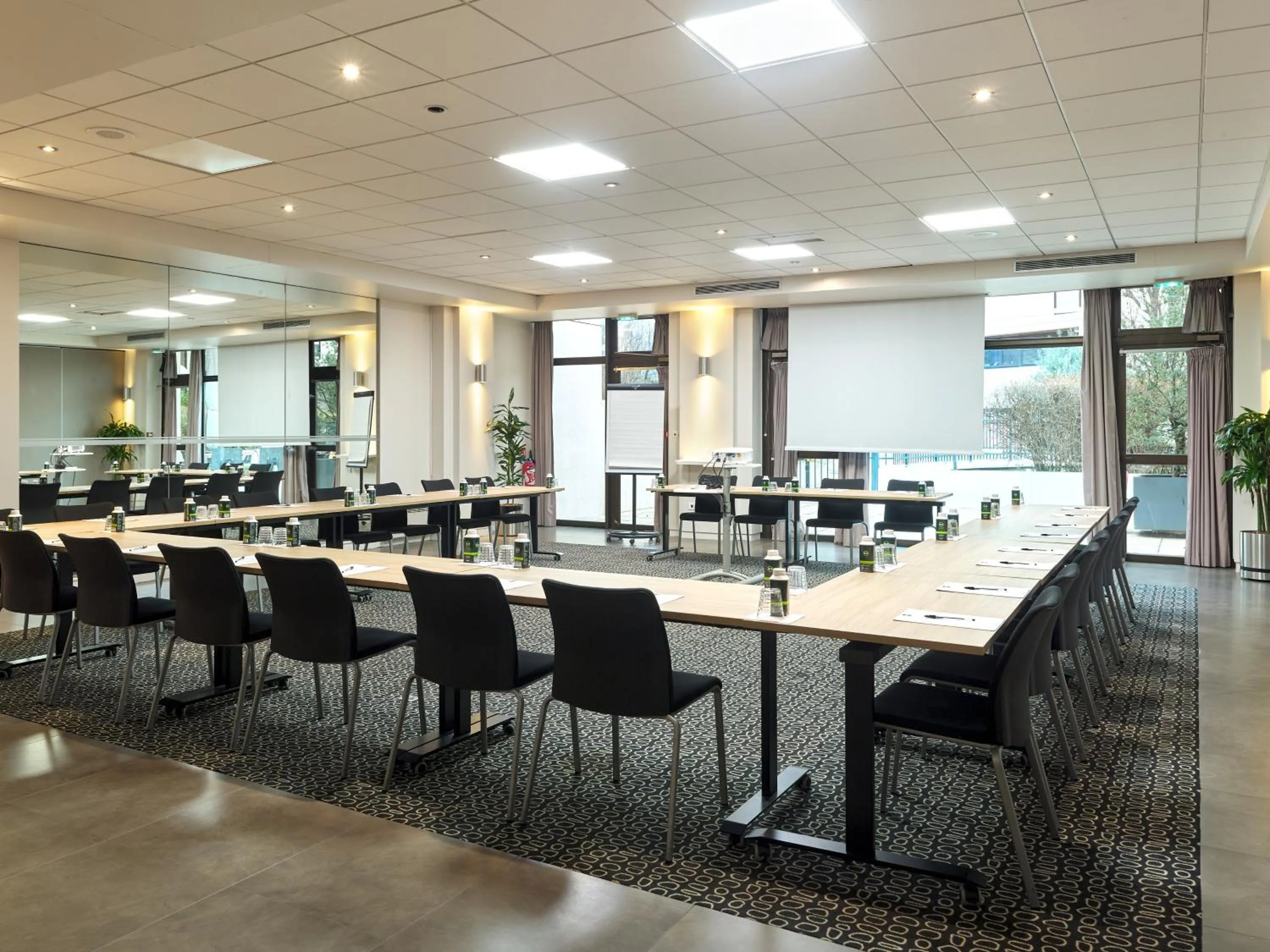 Meeting/conference room in B&B HOTEL Paris 17 Batignolles