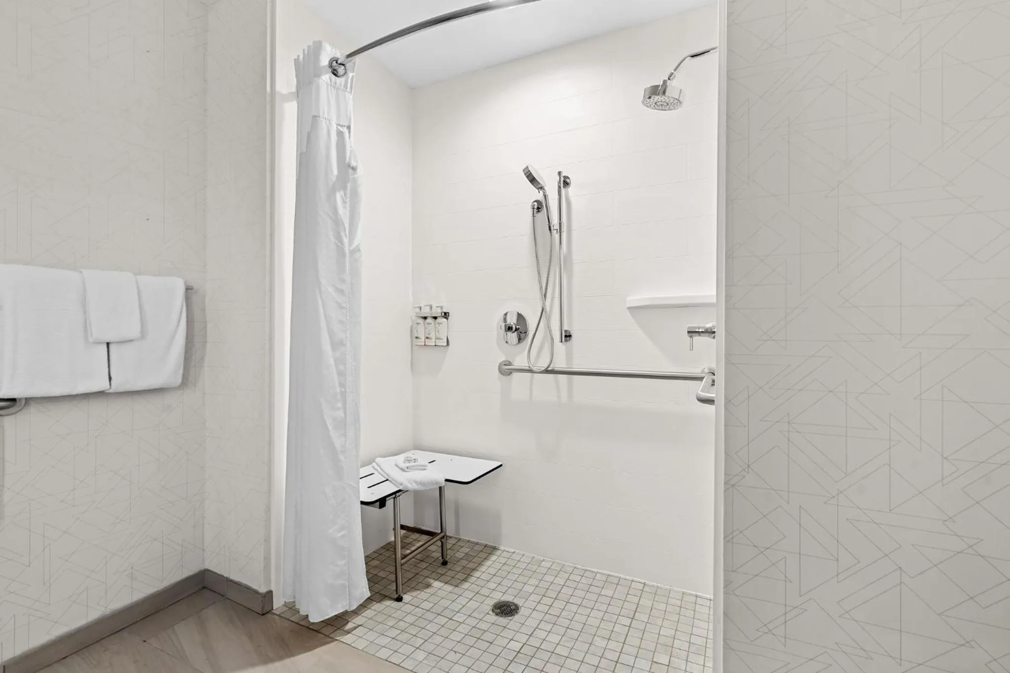 Photo of the whole room in Holiday Inn Express Washington Court House by IHG