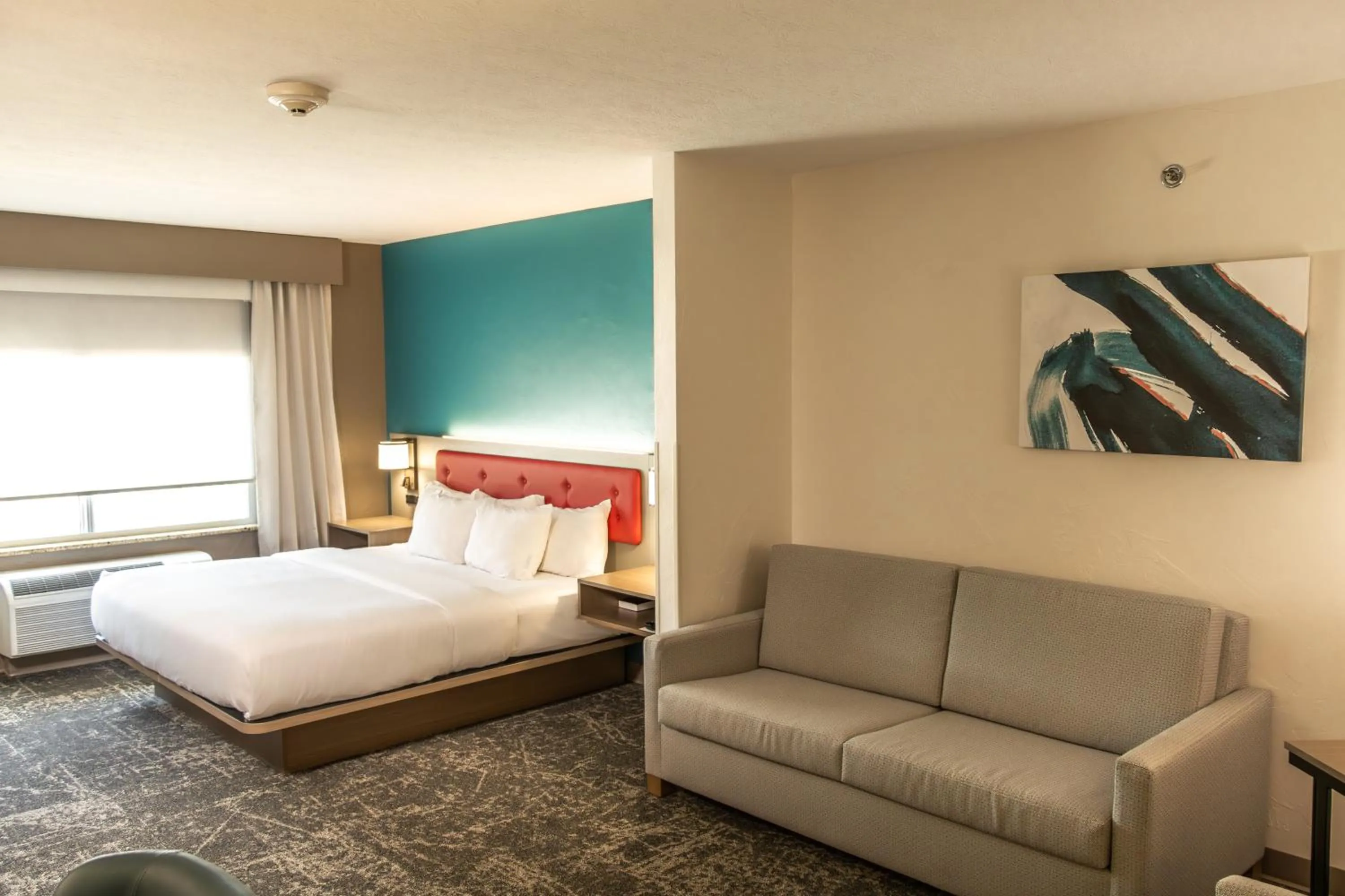 Bed in Comfort Inn & Suites Dover