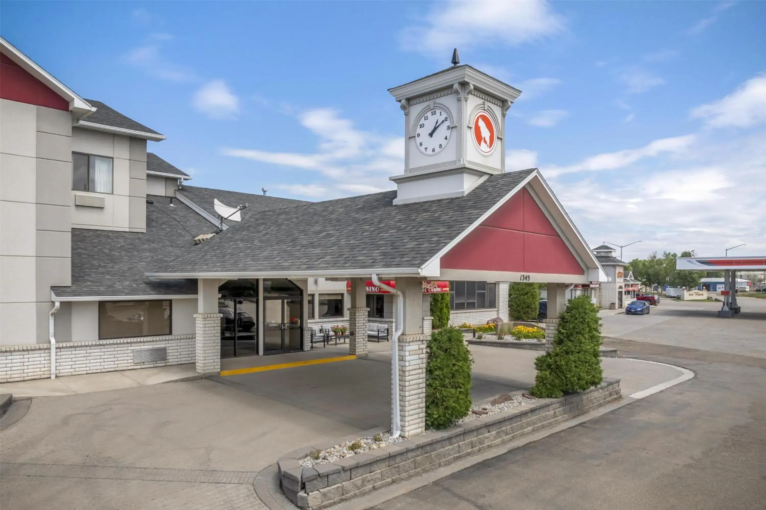 Property building in Best Western Plus Great Northern Inn Property building in Best Western Plus Great Northern Inn