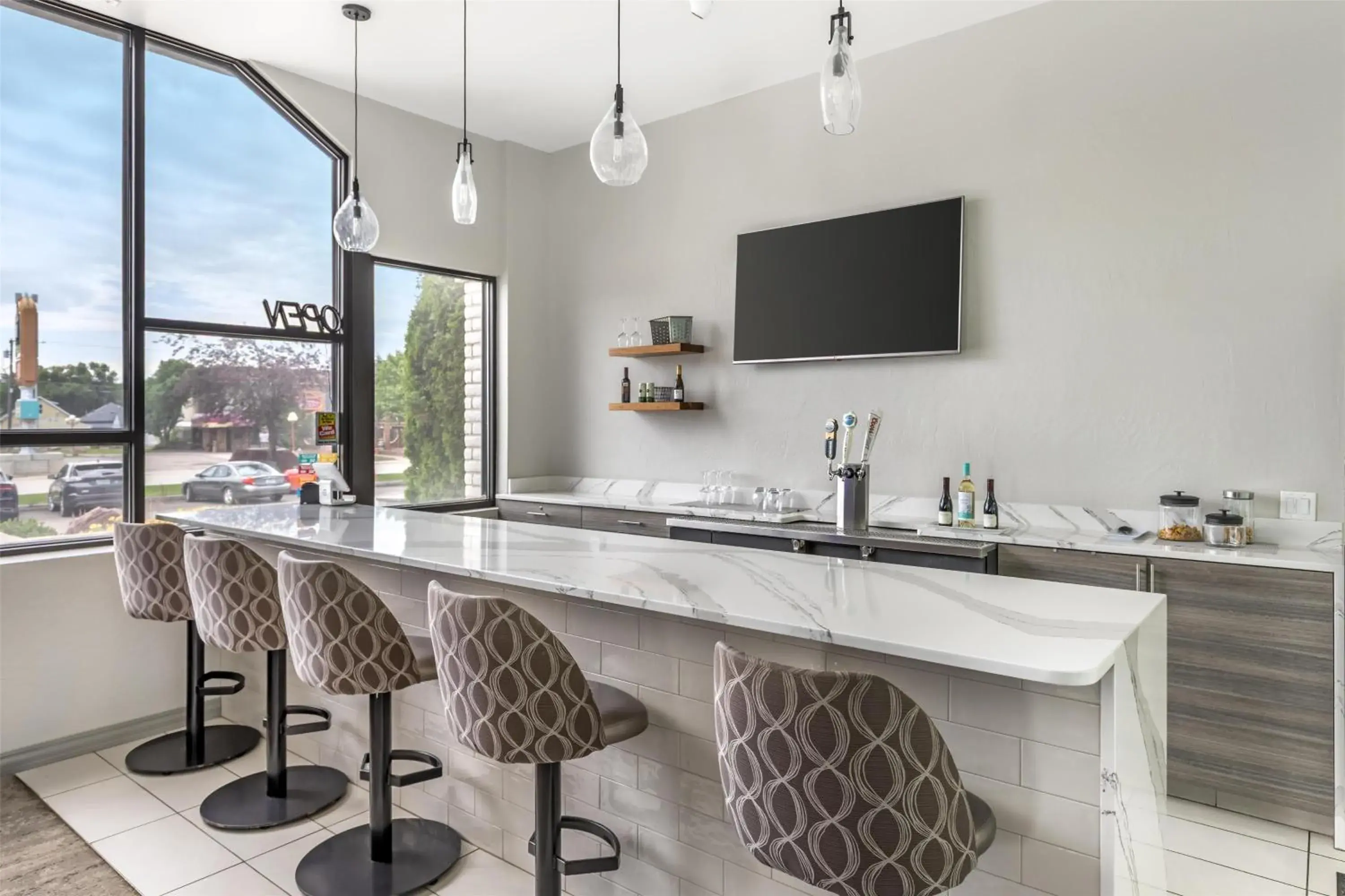 Lounge or bar in Best Western Plus Great Northern Inn Lounge or bar in Best Western Plus Great Northern Inn