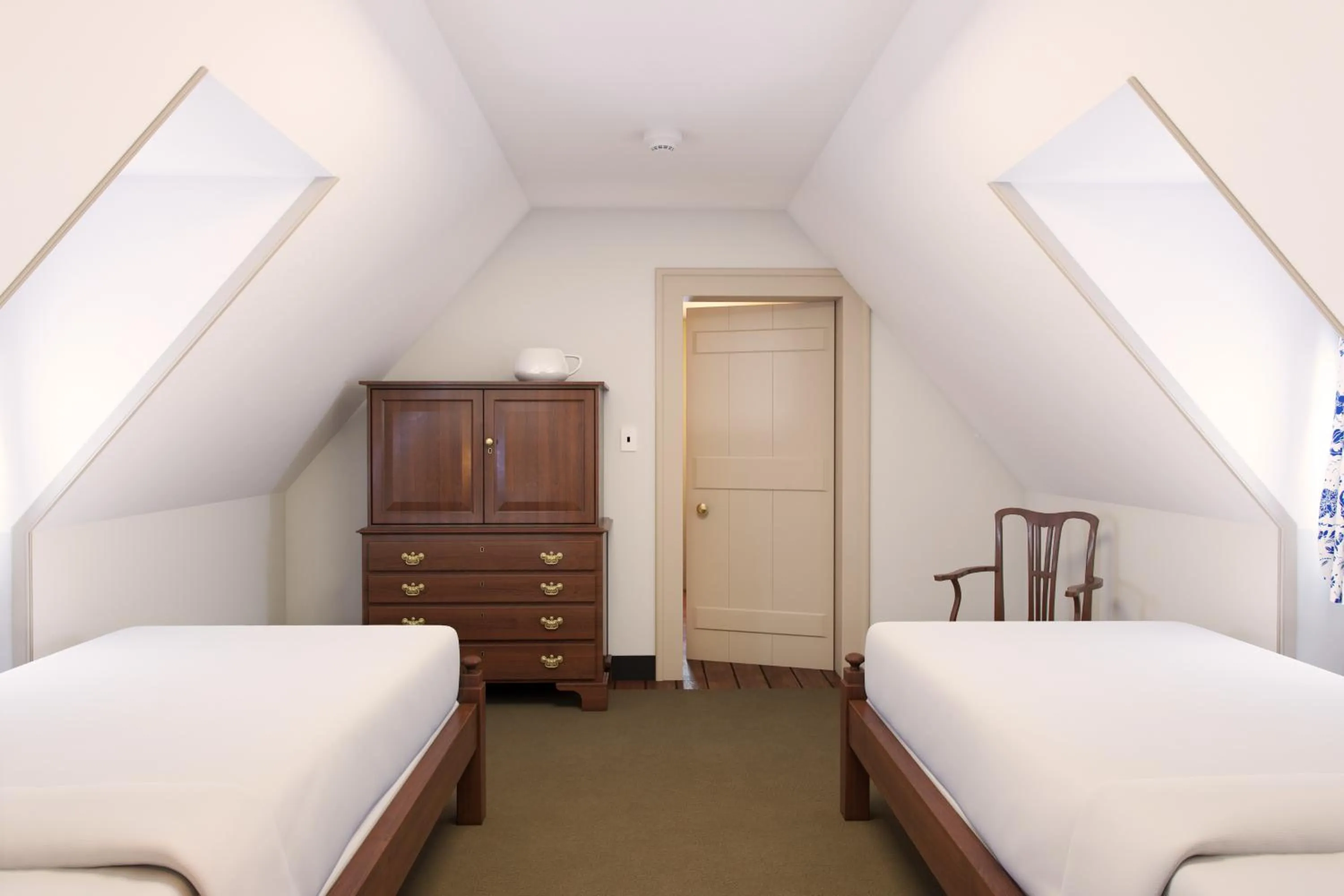 Bedroom, Bed in Colonial Houses, an official Colonial Williamsburg Hotel