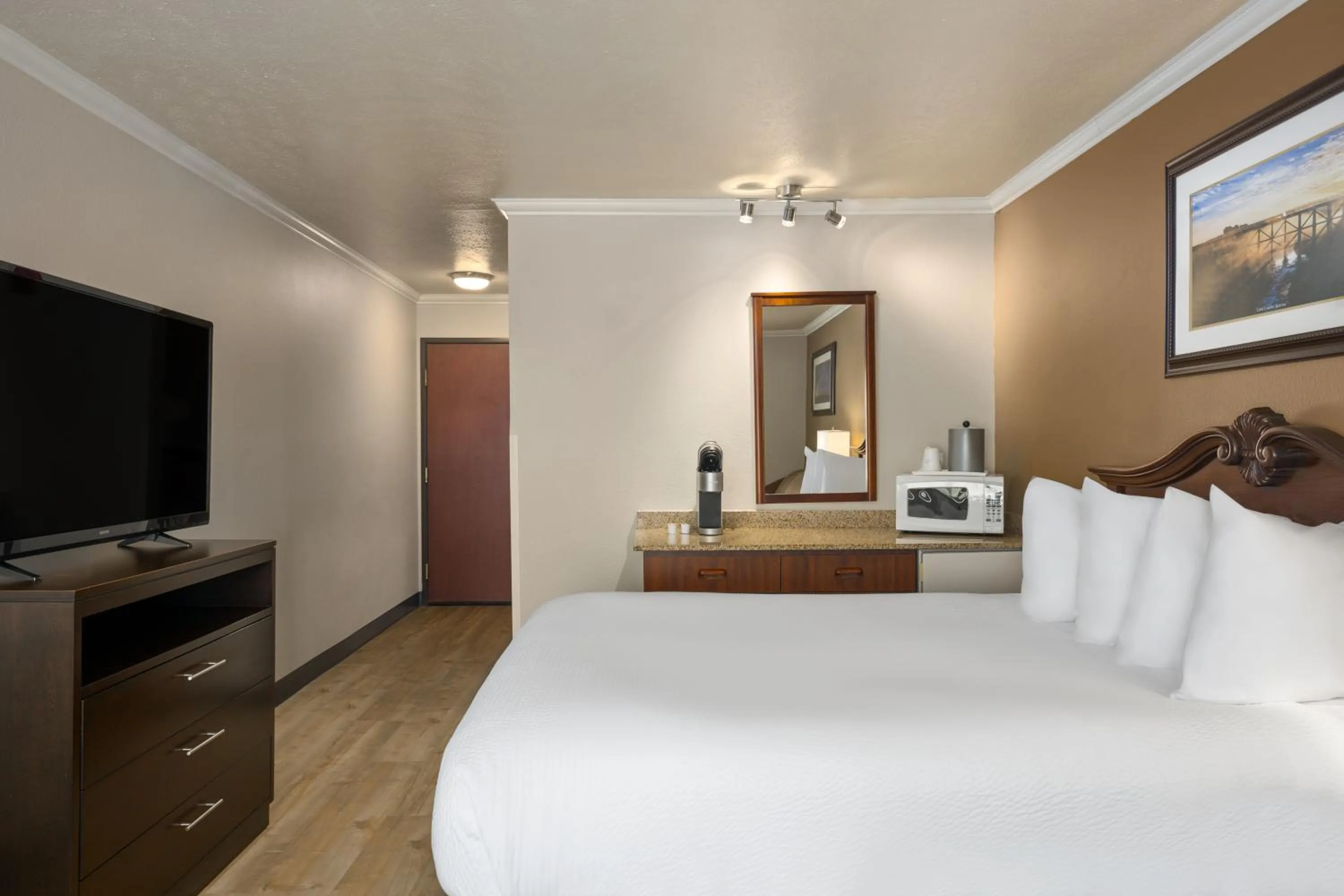 Bed in Ramada by Wyndham Moses Lake