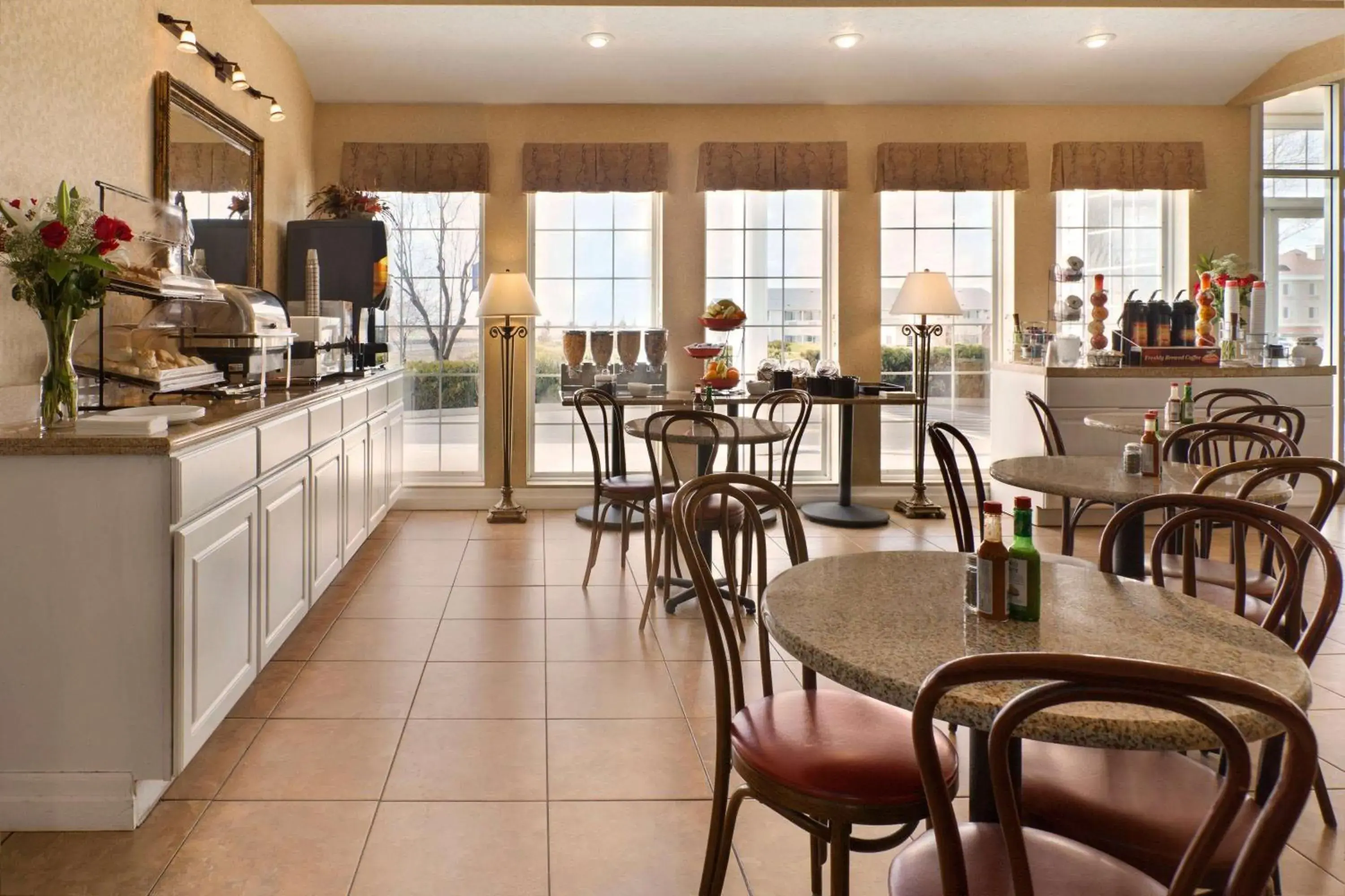 Restaurant/places to eat in Ramada by Wyndham Moses Lake Restaurant/places to eat in Ramada by Wyndham Moses Lake