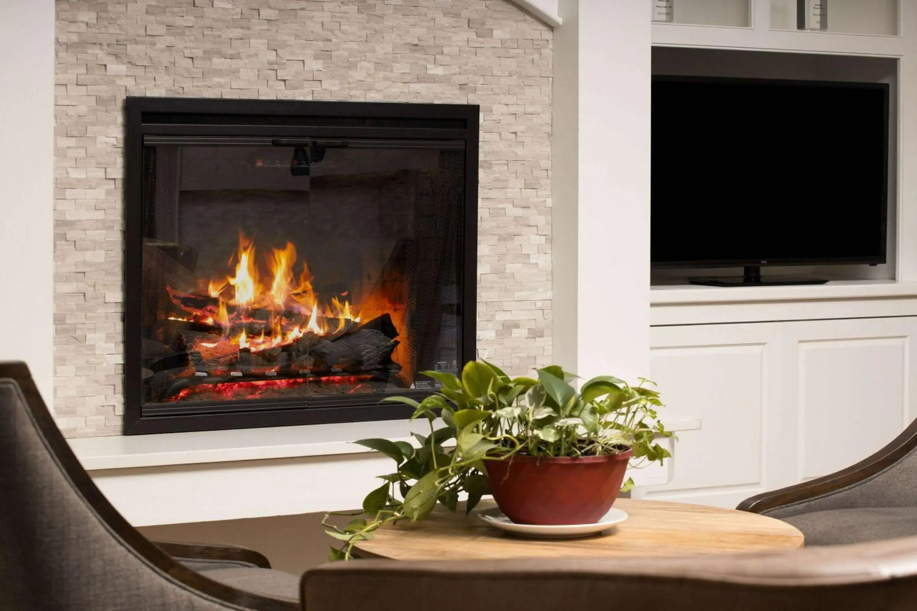 Lobby or reception in Ramada by Wyndham Moses Lake Lobby or reception in Ramada by Wyndham Moses Lake