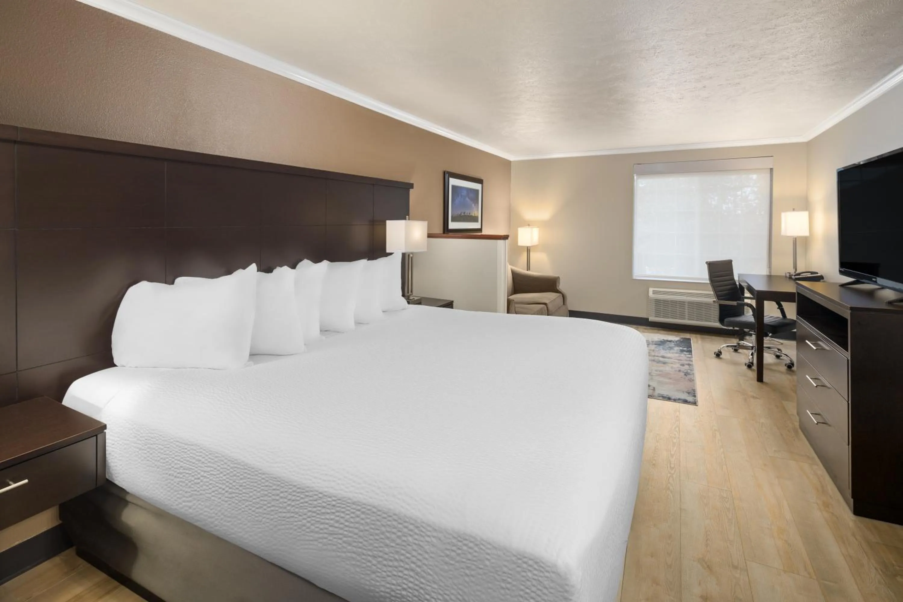 Bed in Ramada by Wyndham Moses Lake