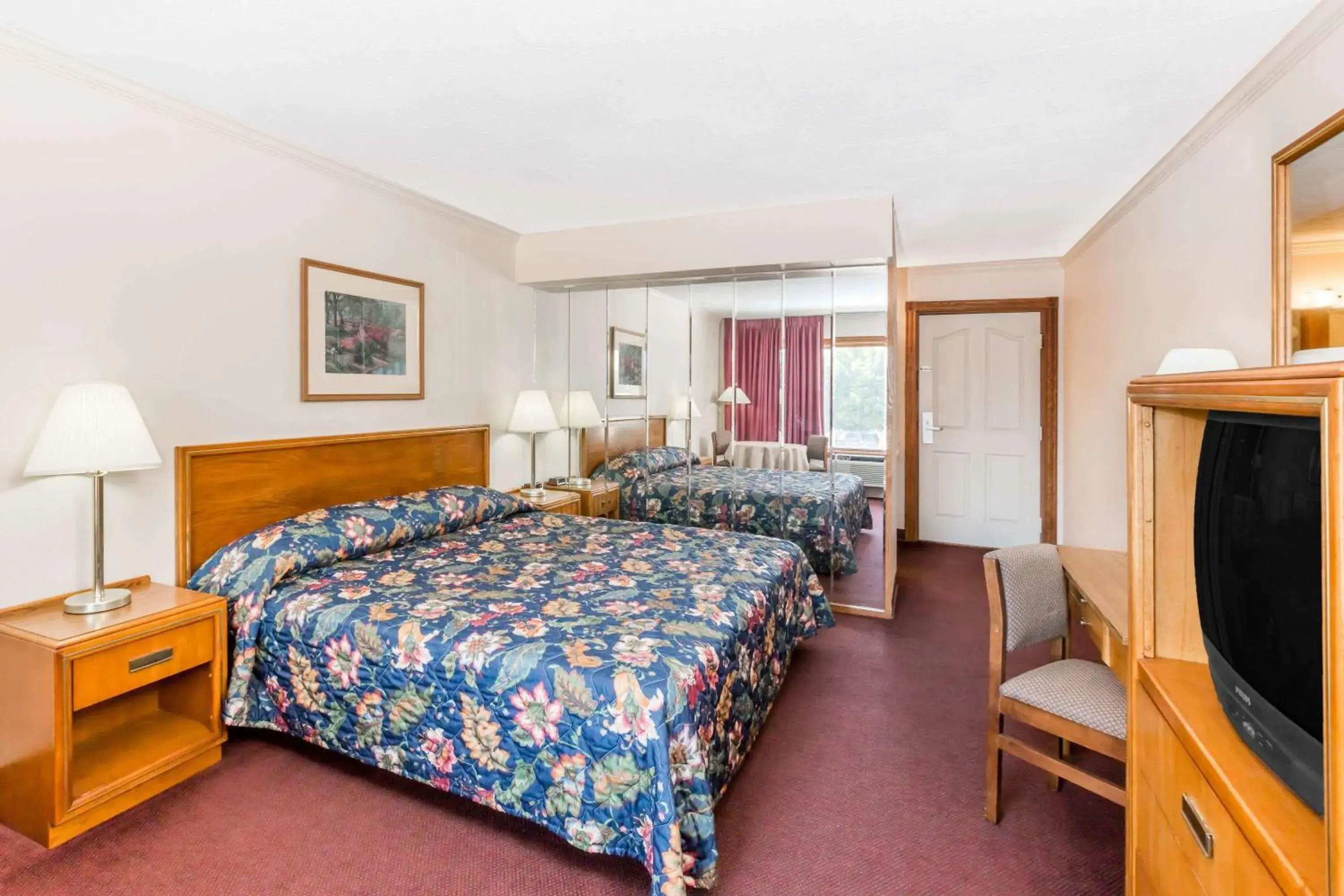 King Room - Smoking in Knights Inn & Suites South Sioux City King Room - Smoking in Knights Inn & Suites South Sioux City