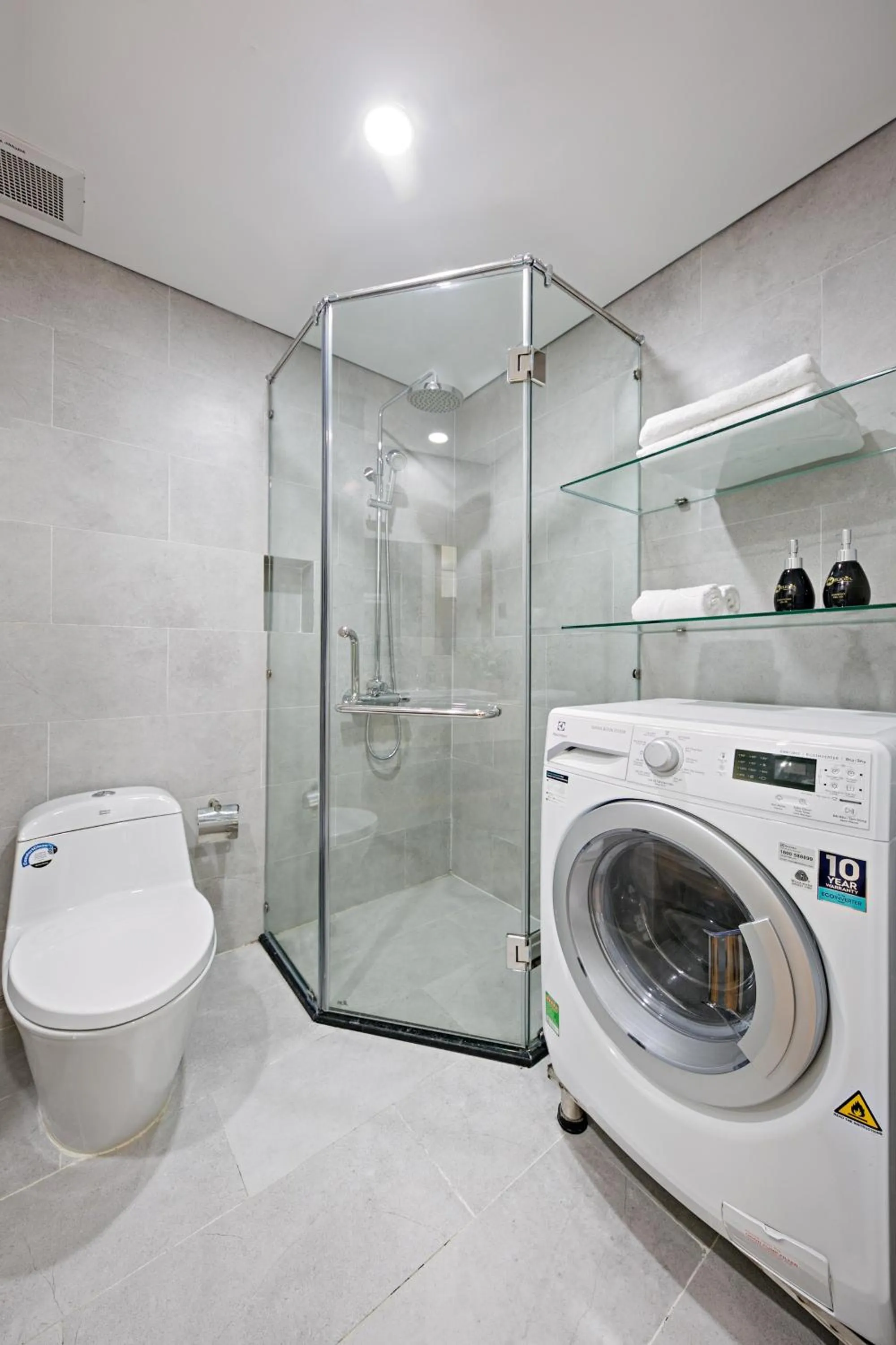 Bathroom in Meliora Hotel & Apartment