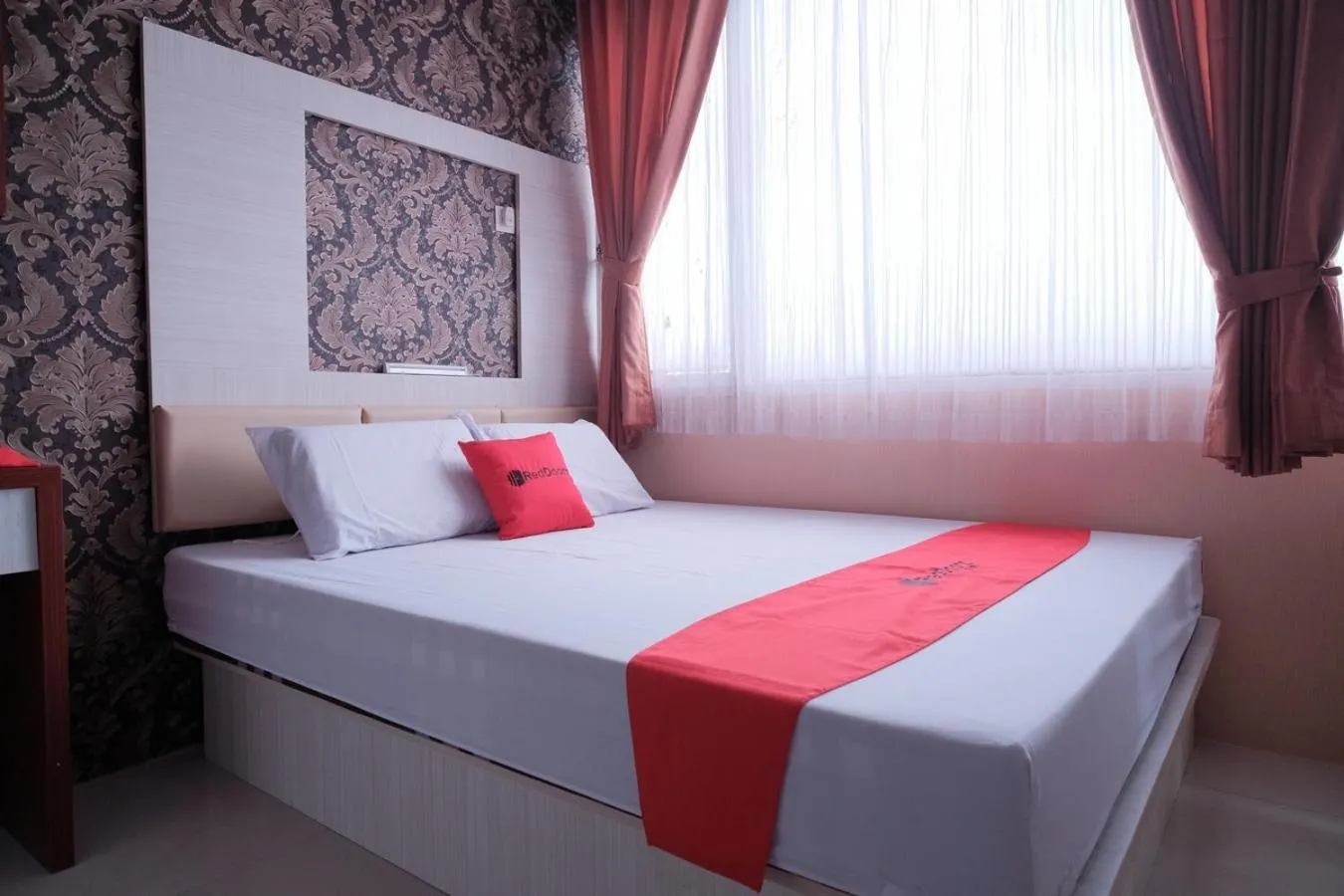 Bedroom, Bed in RedLiving Apartemen Saladdin Mansion - RAN Management