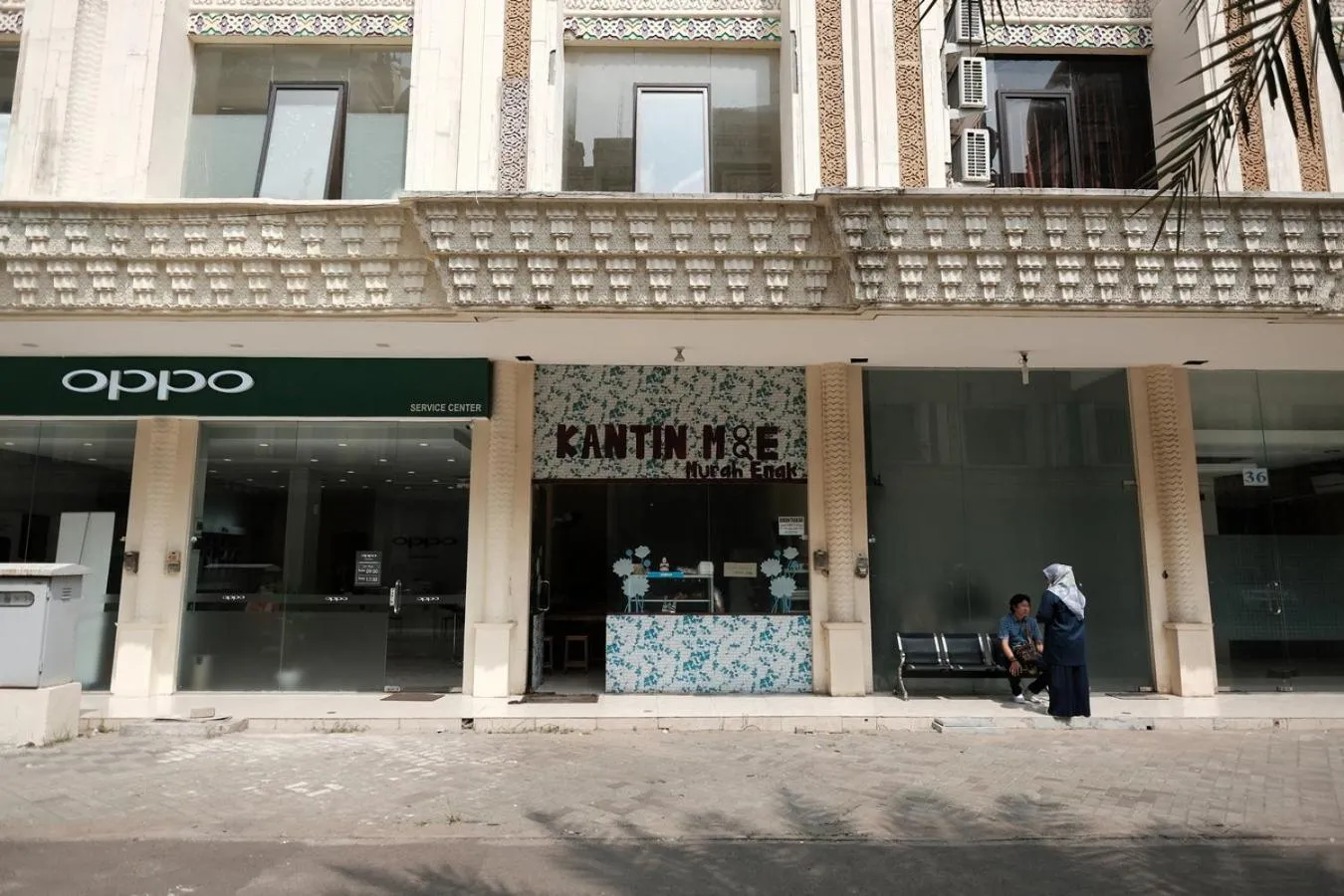 Property logo or sign in RedLiving Apartemen Saladdin Mansion - RAN Management