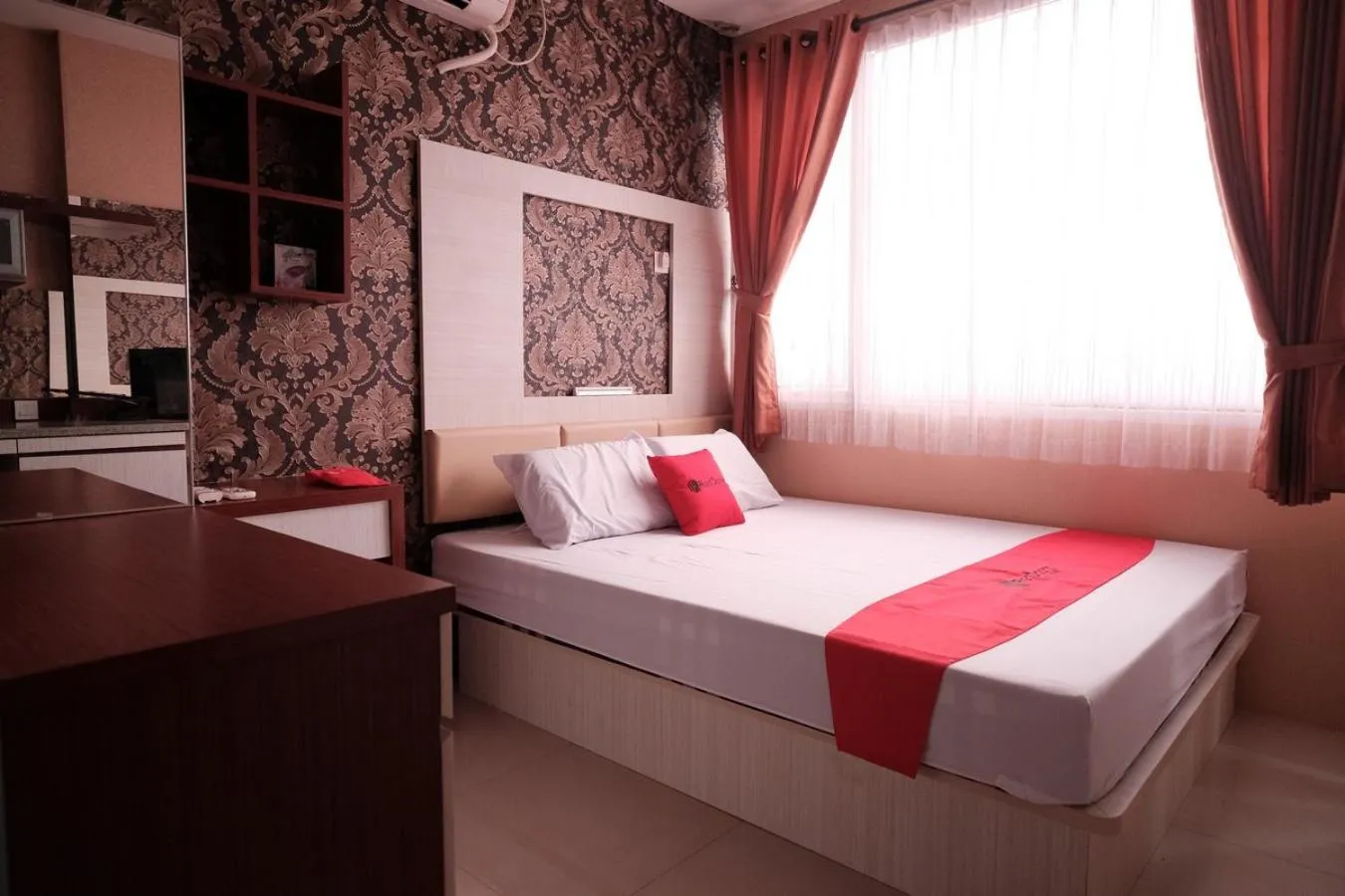 Bedroom, Bed in RedLiving Apartemen Saladdin Mansion - RAN Management
