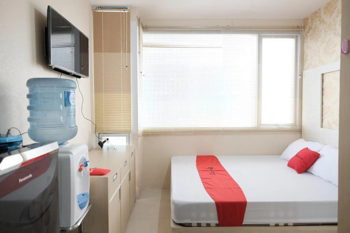 Bedroom, Bed in RedLiving Apartemen Saladdin Mansion - RAN Management