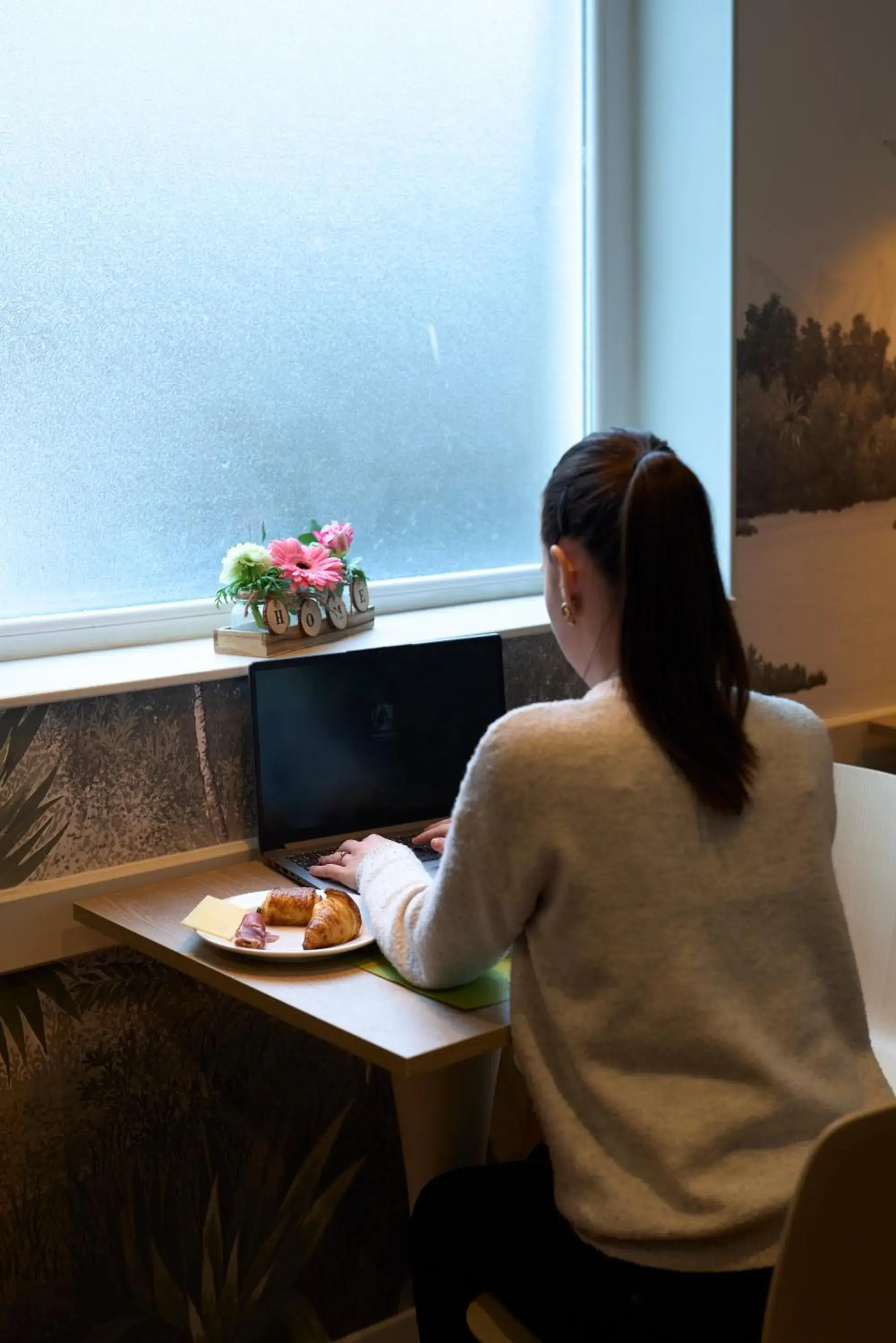 Breakfast in Kyriad Hôtel Lamballe - Gare TGV - Centre ville Breakfast in Kyriad Hôtel Lamballe - Gare TGV - Centre ville