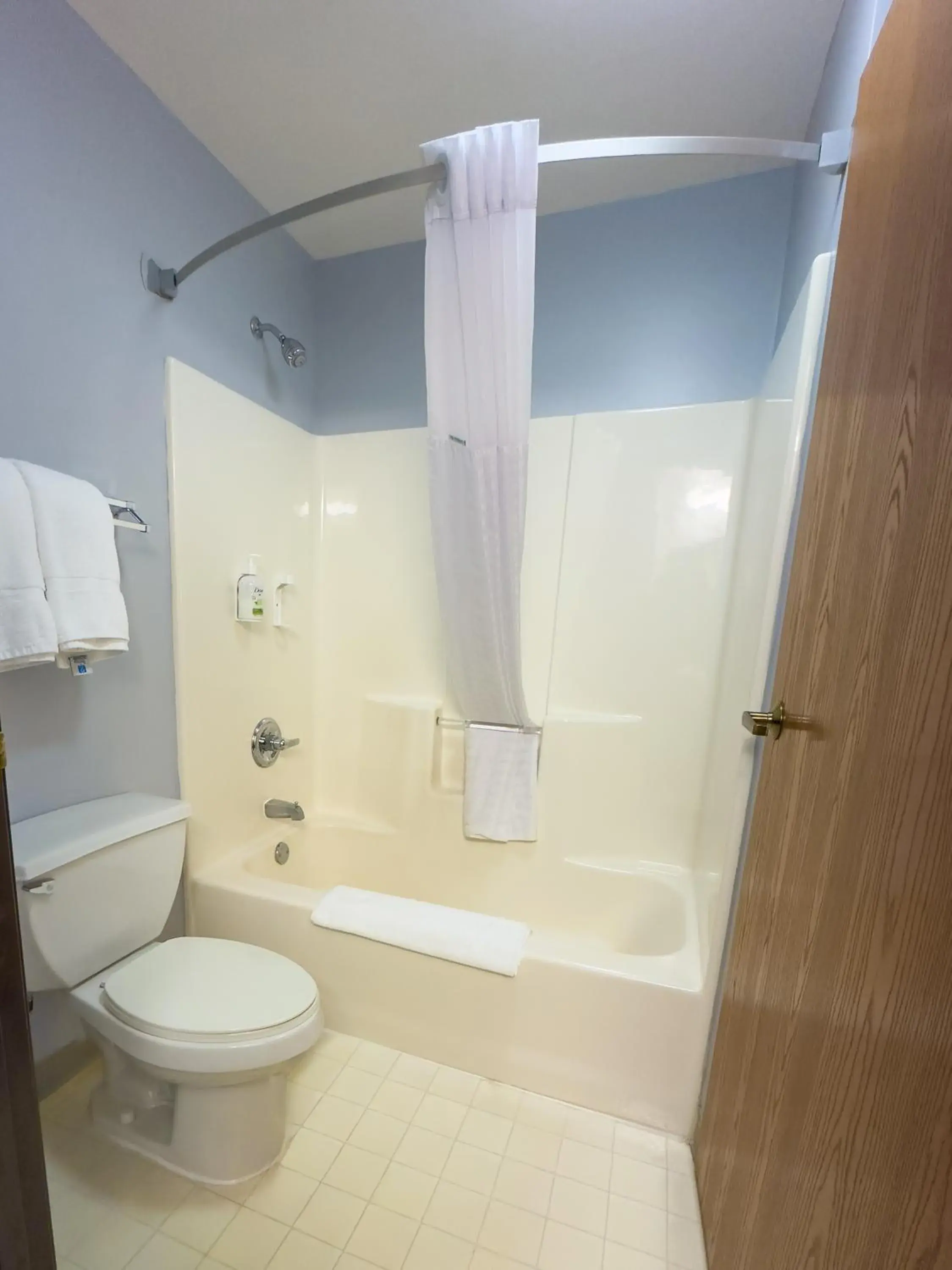 Bathroom in Baymont by Wyndham Howell/Brighton Bathroom in Baymont by Wyndham Howell/Brighton