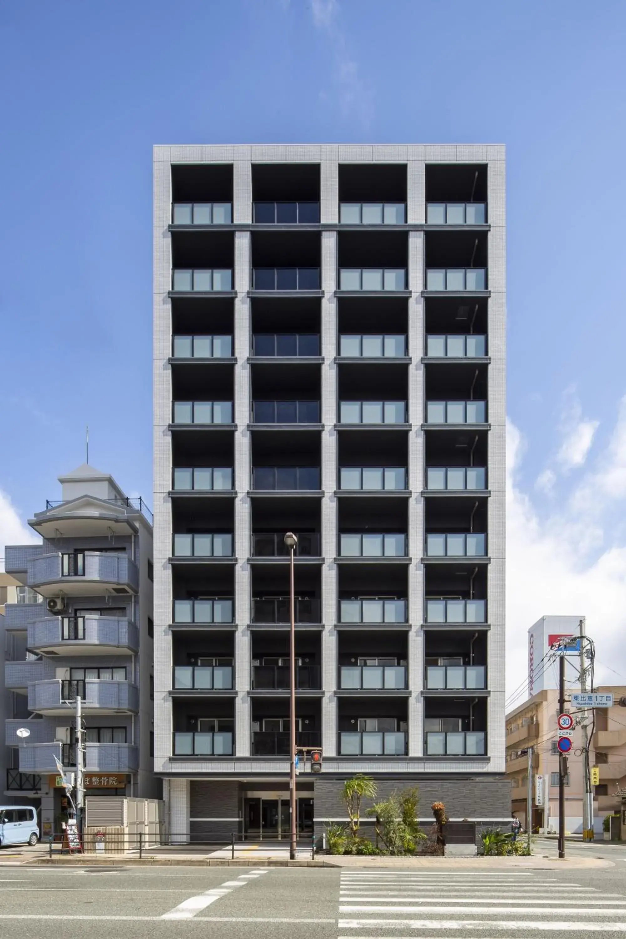 Property building in SG RESIDENCE INN HAKATA Property building in SG RESIDENCE INN HAKATA