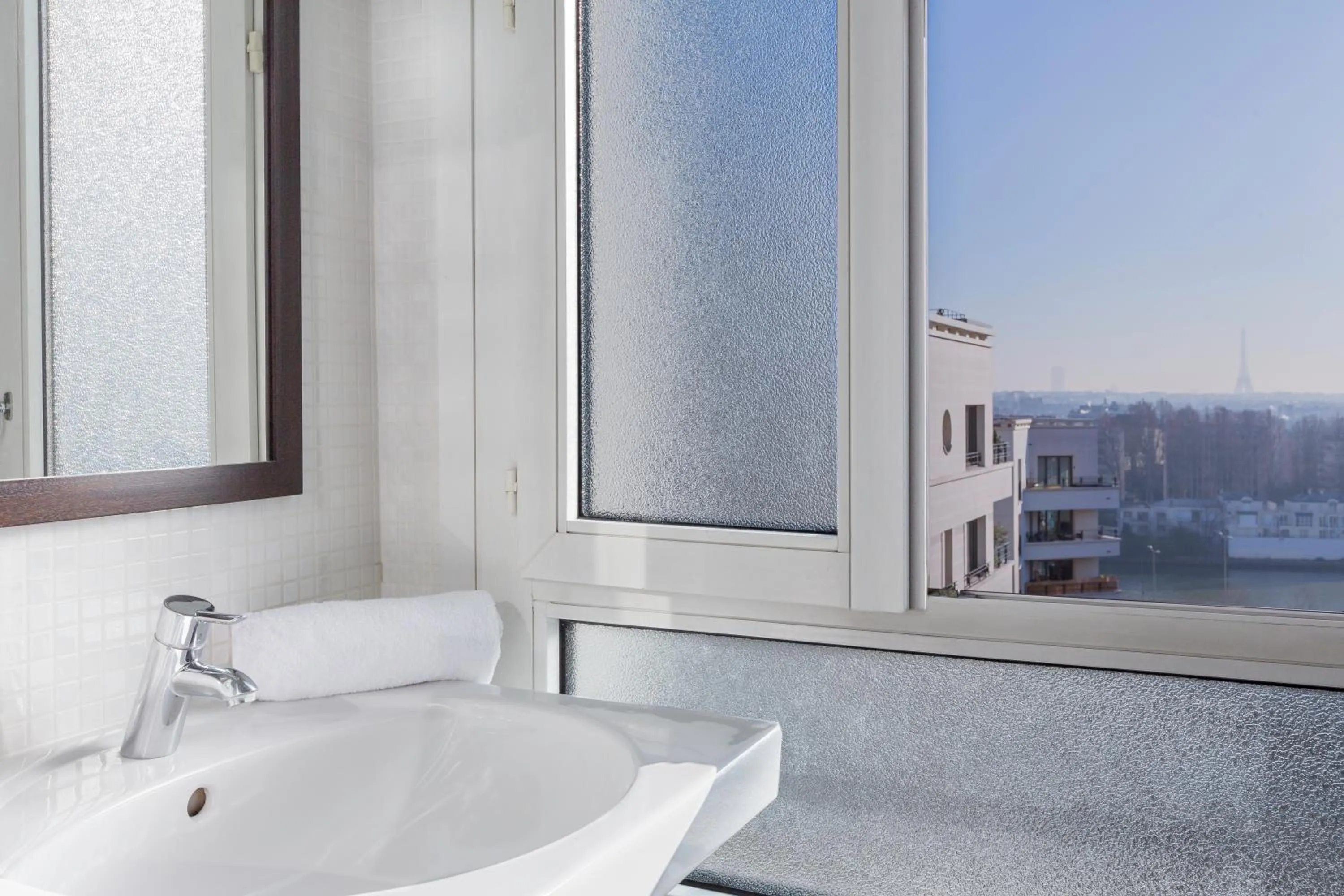 Bathroom in Best Western Rives de Paris La Defense