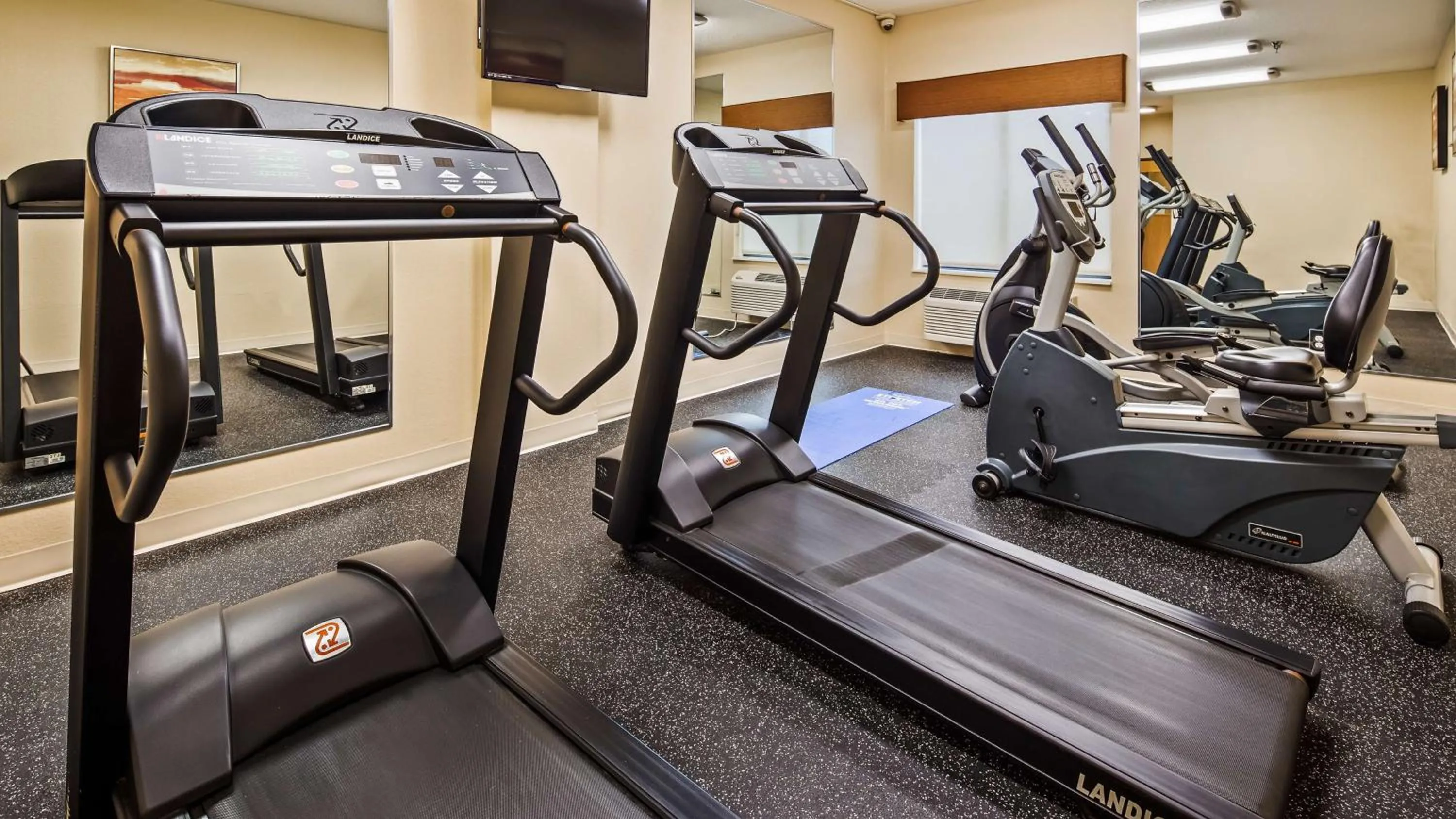 Fitness centre/facilities in Best Western B R Guest