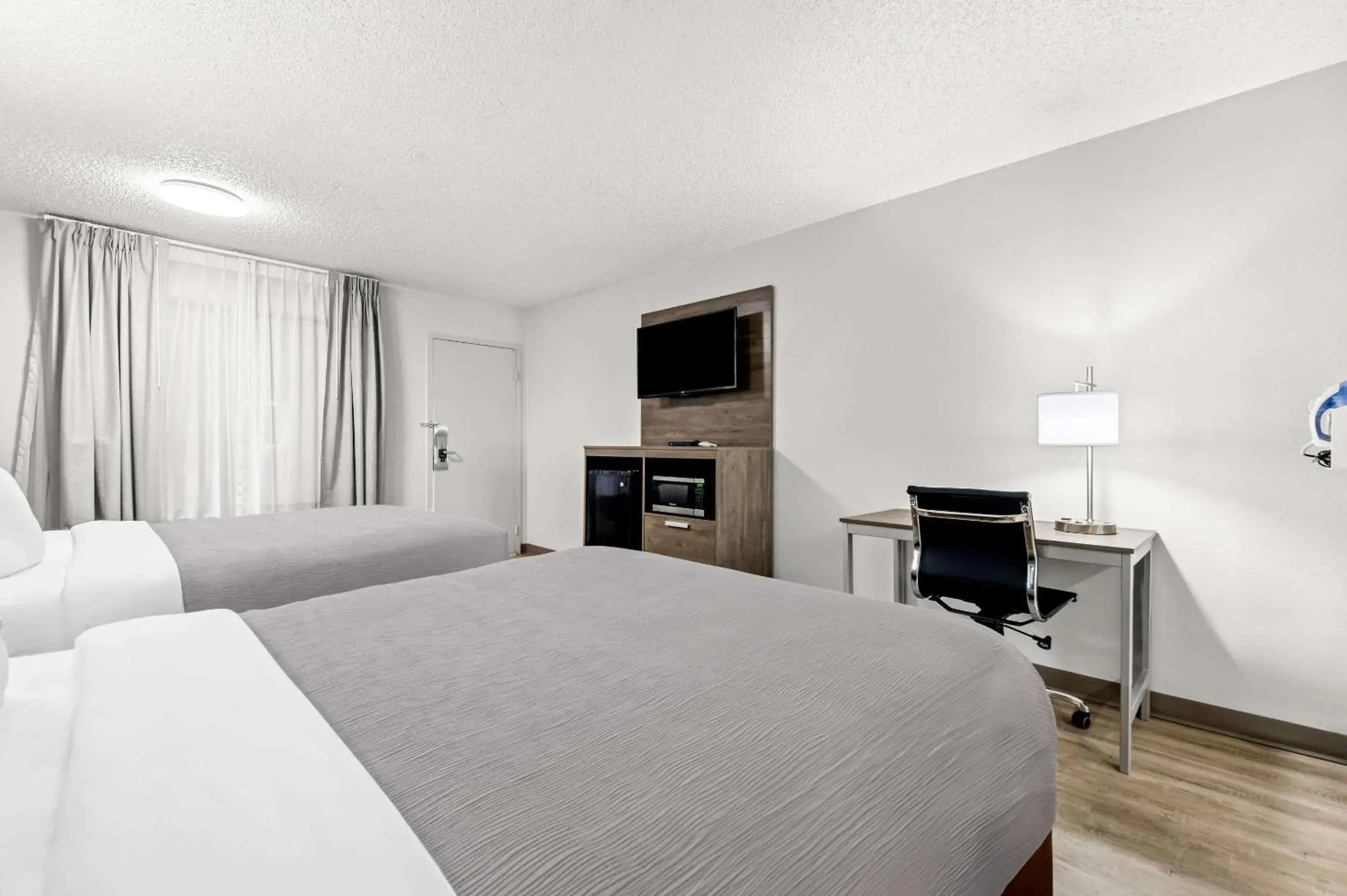 Bedroom, Bed in Quality Inn Bedroom, Bed in Quality Inn