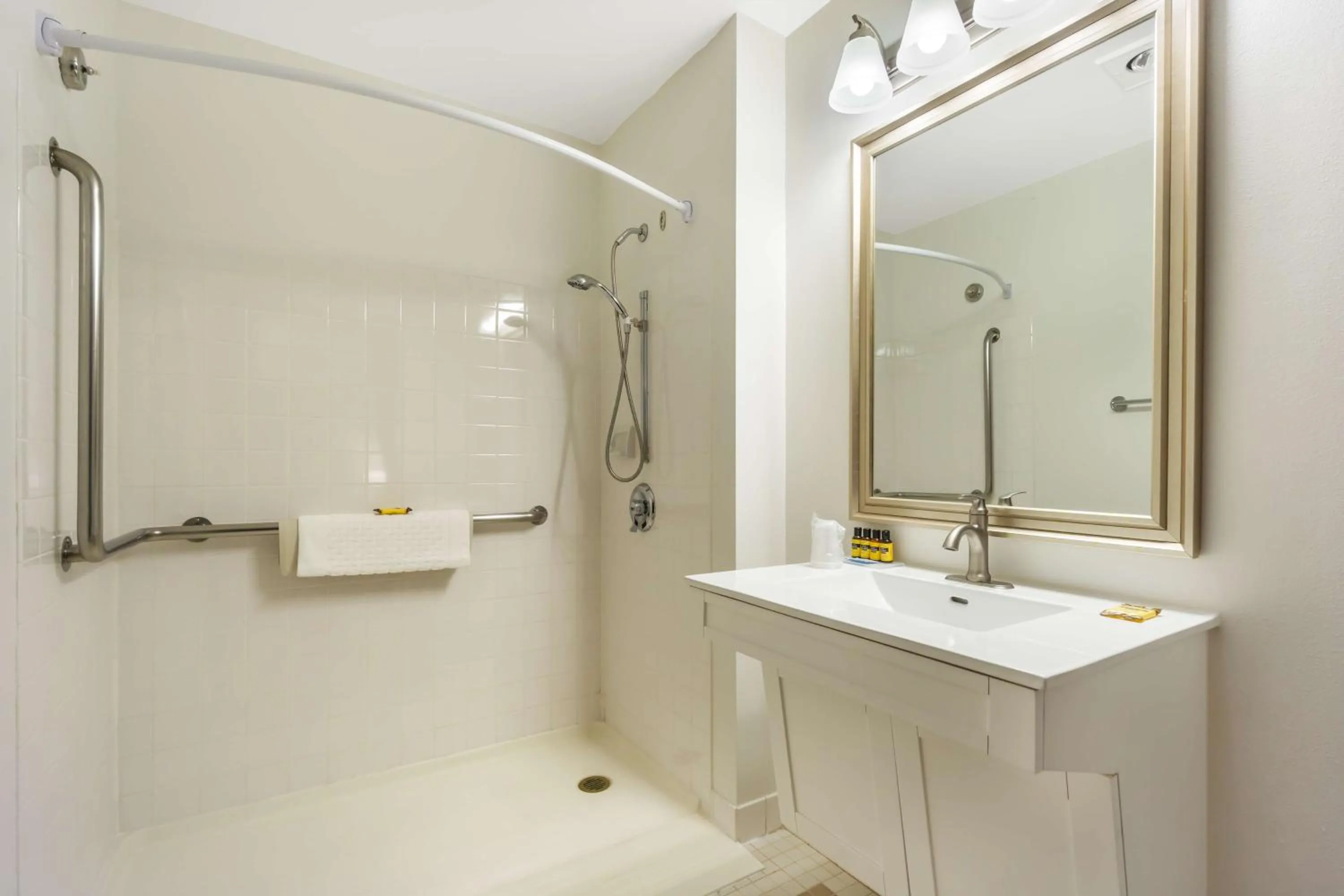 Bathroom in Best Western Plus Pioneer Square Hotel Downtown