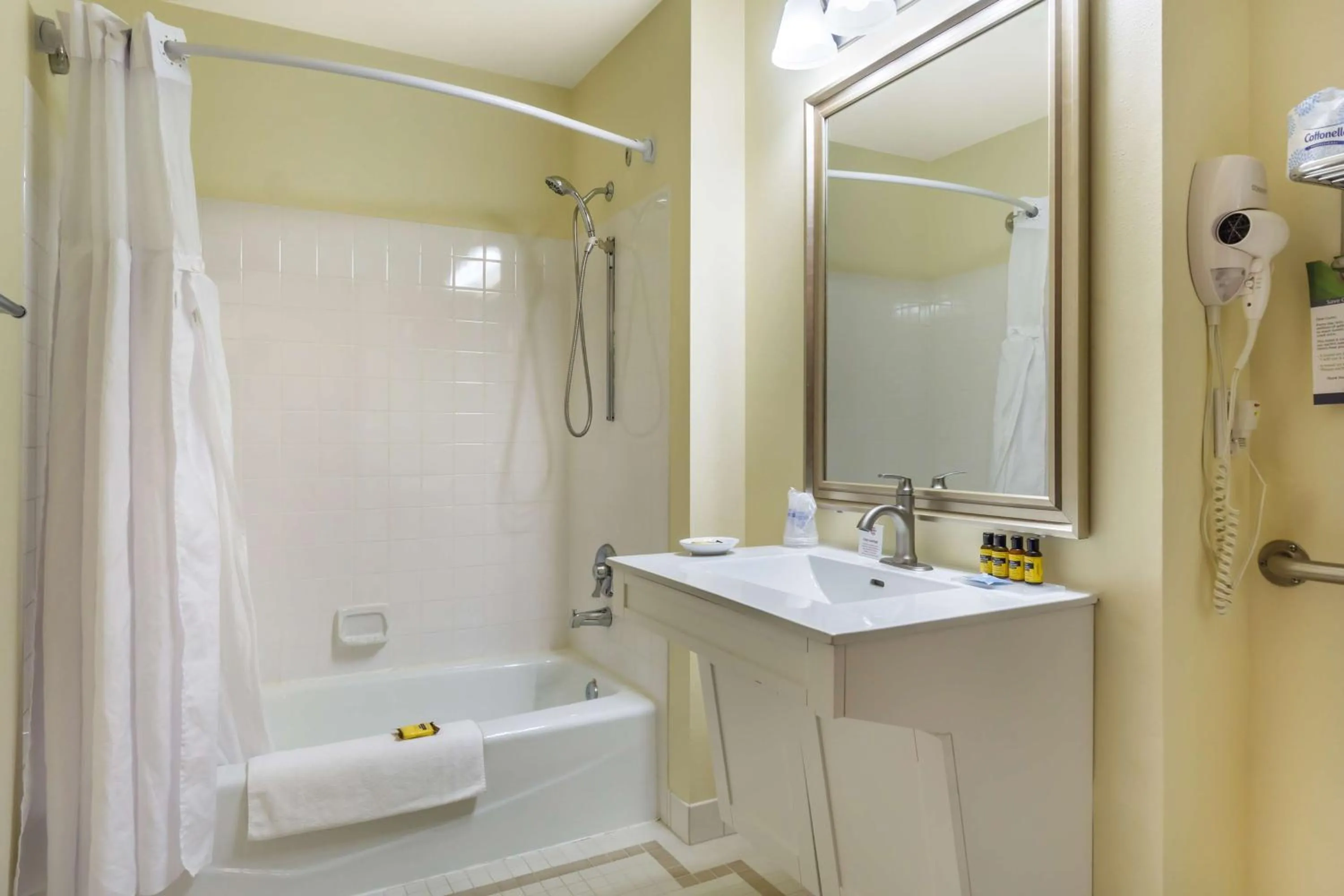 Bathroom in Best Western Plus Pioneer Square Hotel Downtown