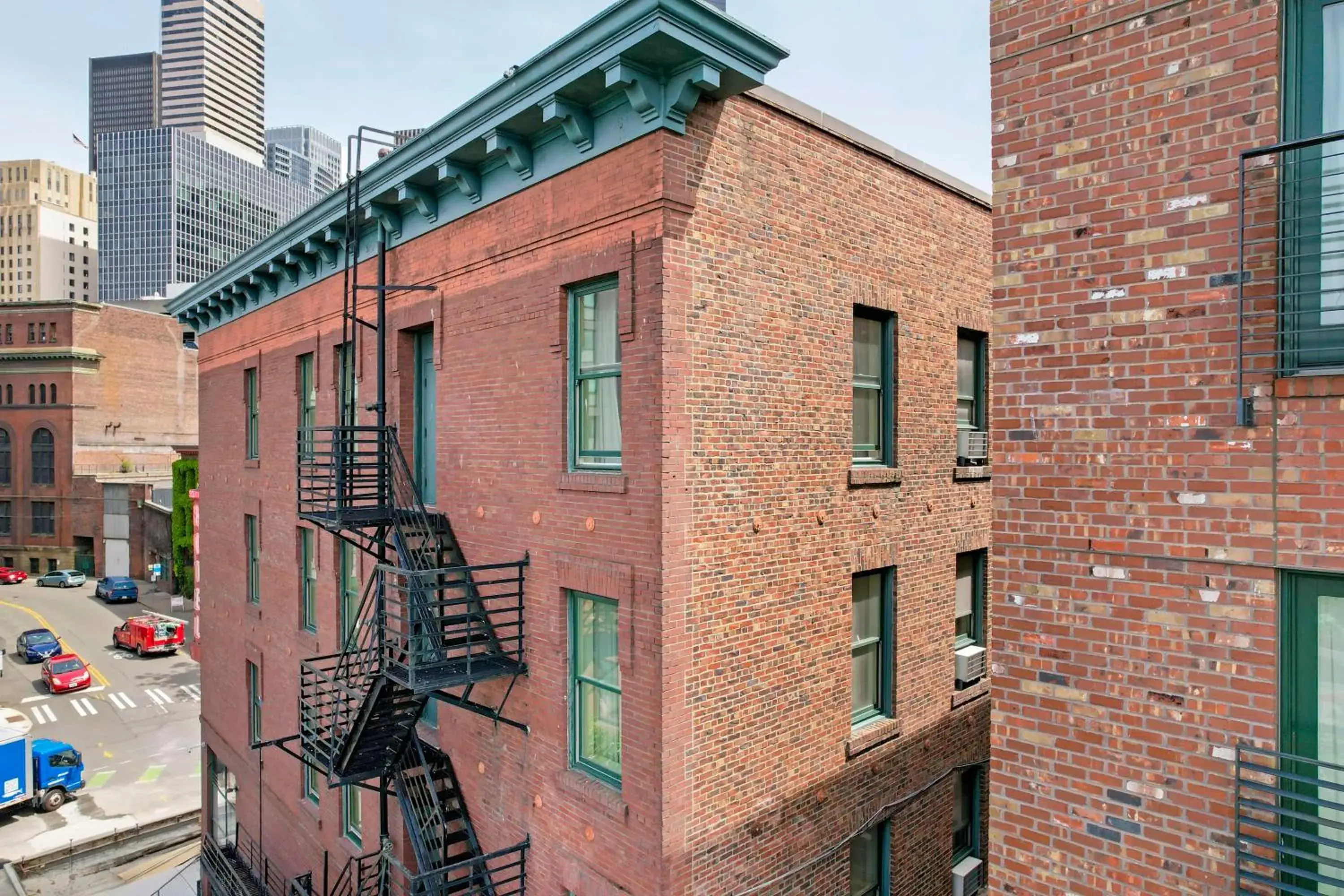 Property building in Best Western Plus Pioneer Square Hotel Downtown Property building in Best Western Plus Pioneer Square Hotel Downtown