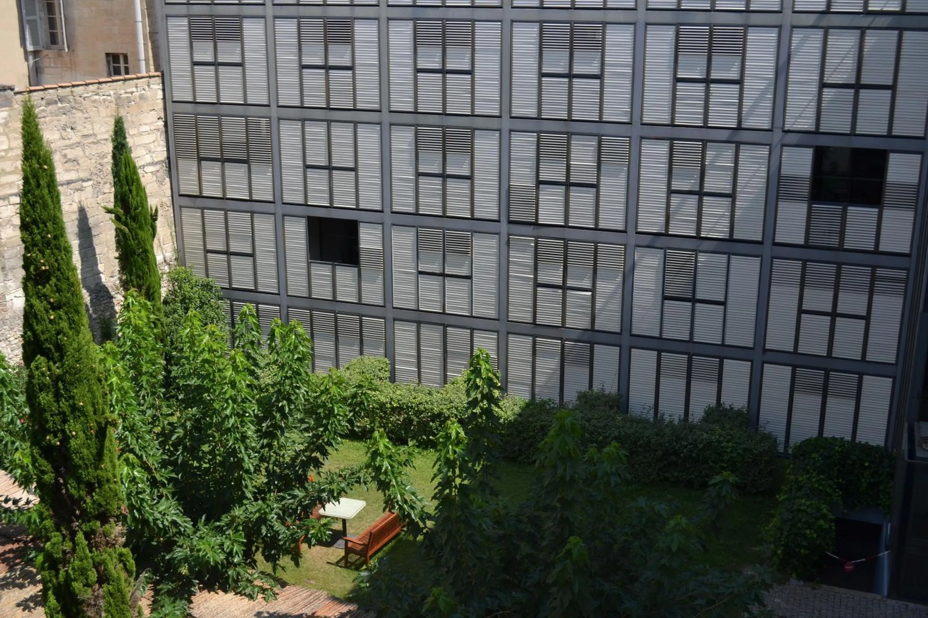 Facade/entrance in Hôtel Cloitre Saint Louis Avignon