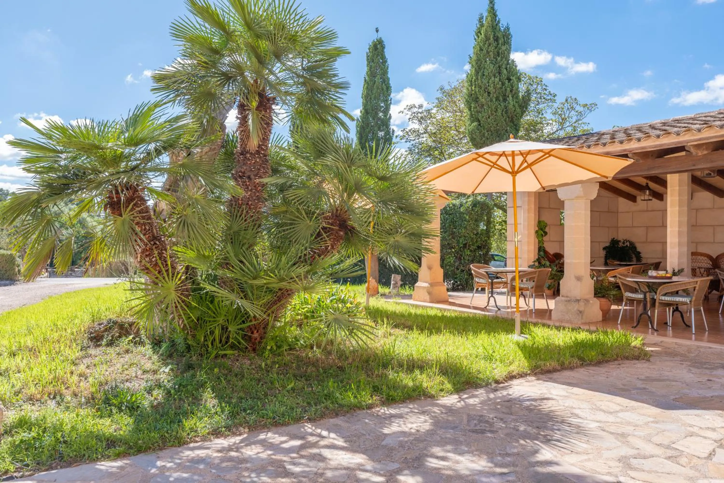 Property building in Finca es Rafal, Agroturisme