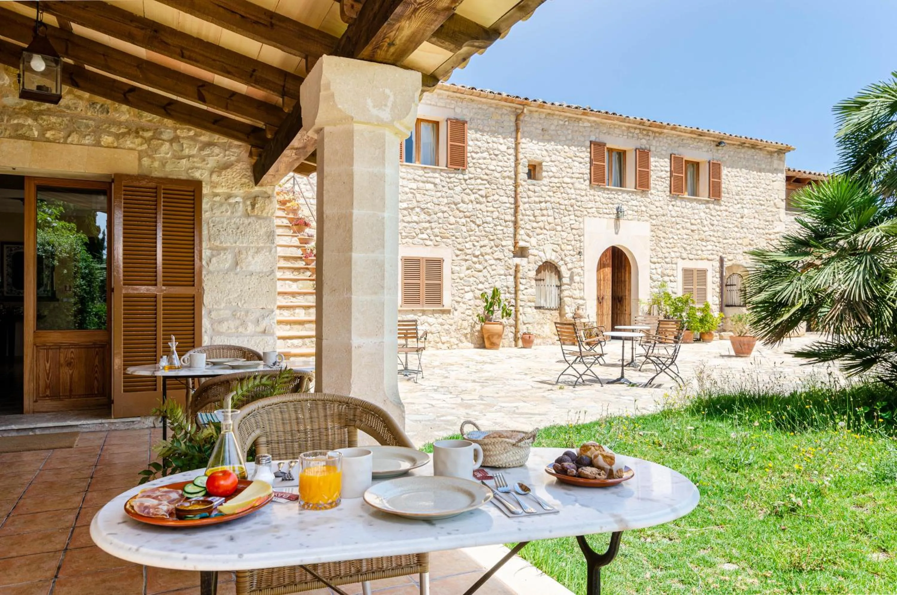 Continental breakfast in Finca es Rafal, Agroturisme