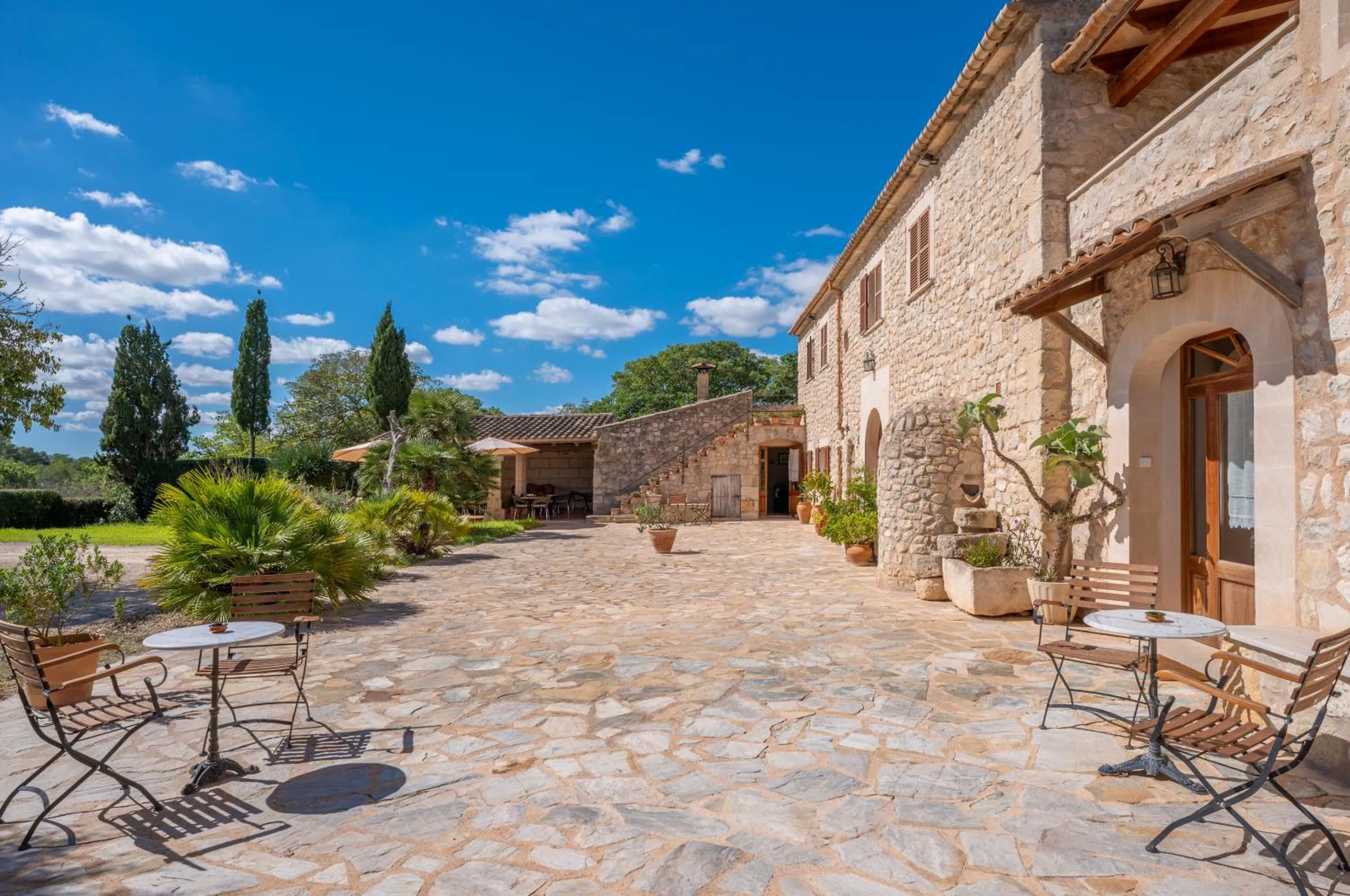 Property building in Finca es Rafal, Agroturisme