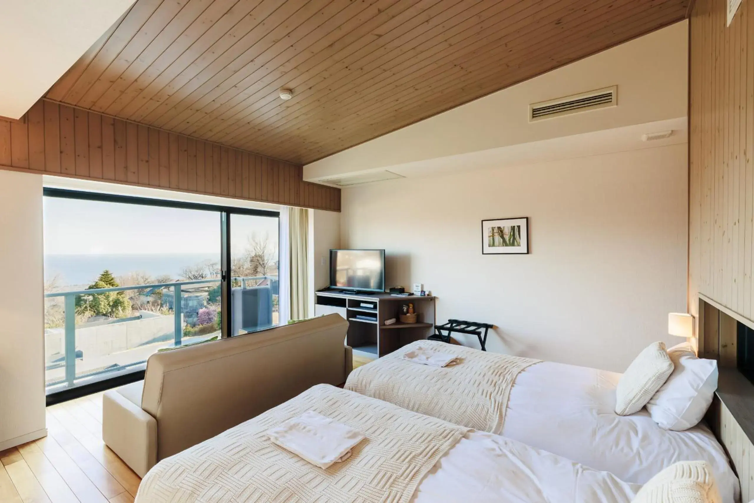 Bed in the salon 伊豆高原 Hotels & Resort Bed in the salon 伊豆高原 Hotels & Resort