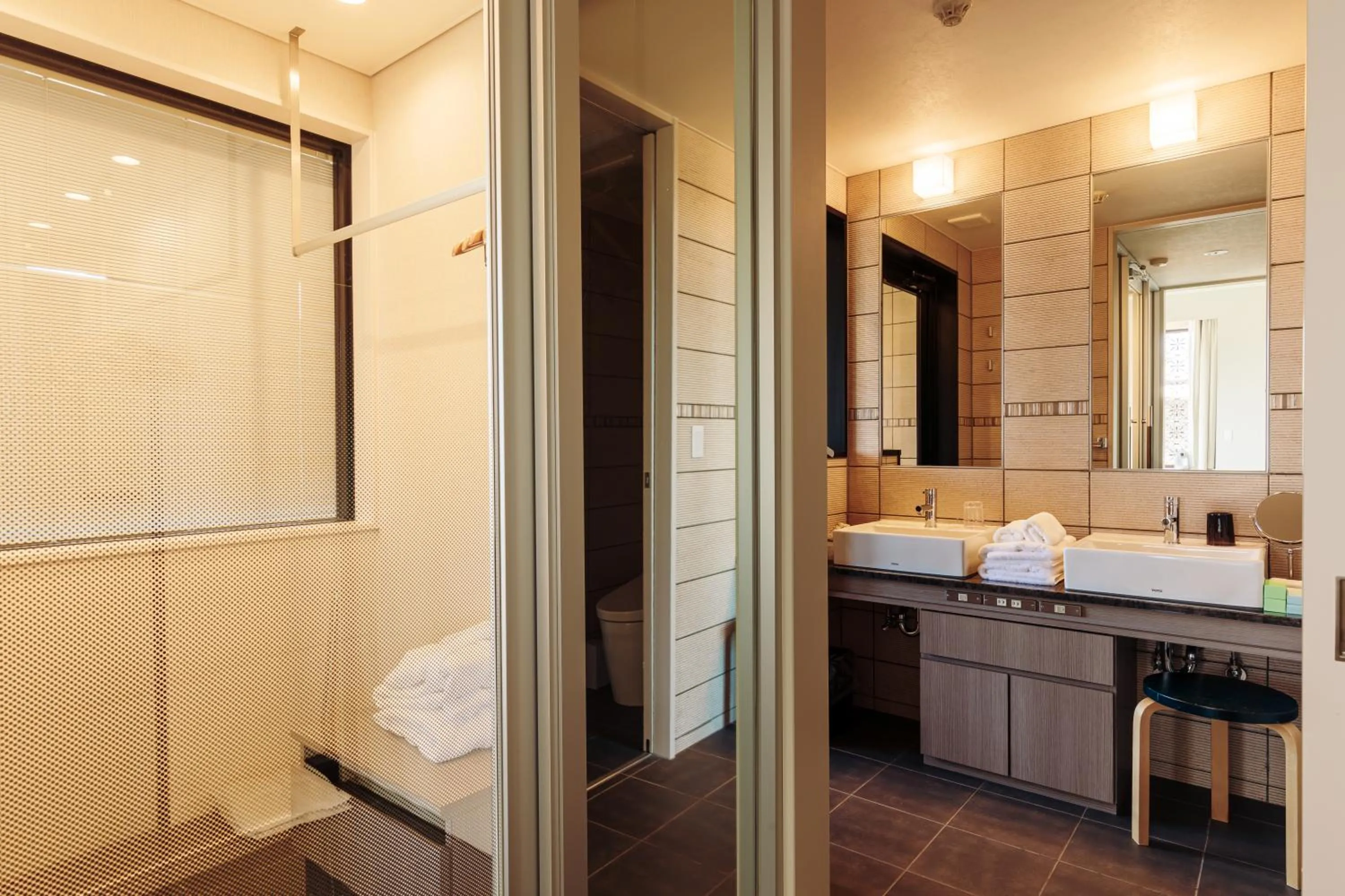 Photo of the whole room in the salon 伊豆高原 Hotels & Resort