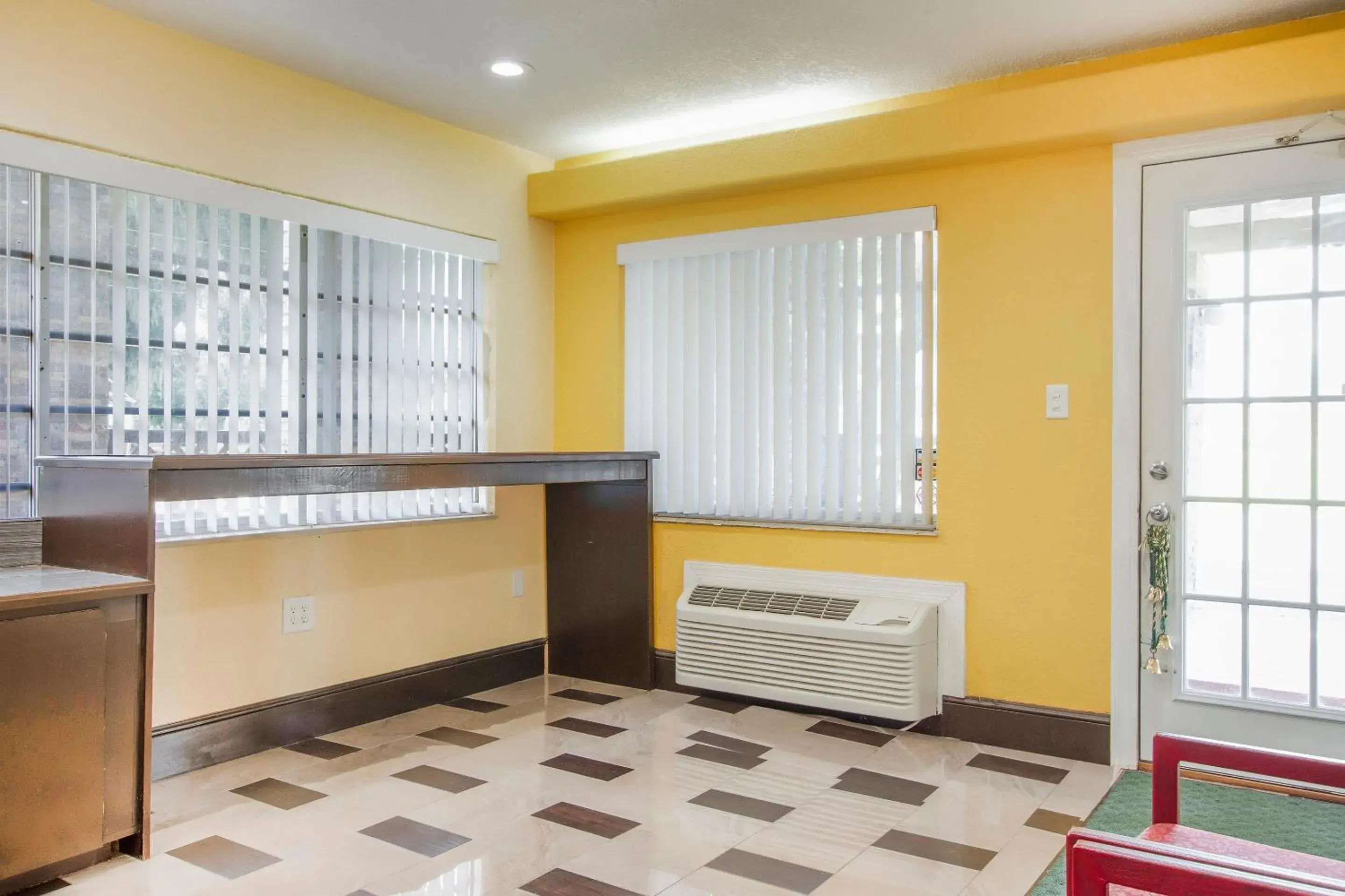 Lobby or reception in OYO Superior Budget Inn Bartow Lobby or reception in OYO Superior Budget Inn Bartow