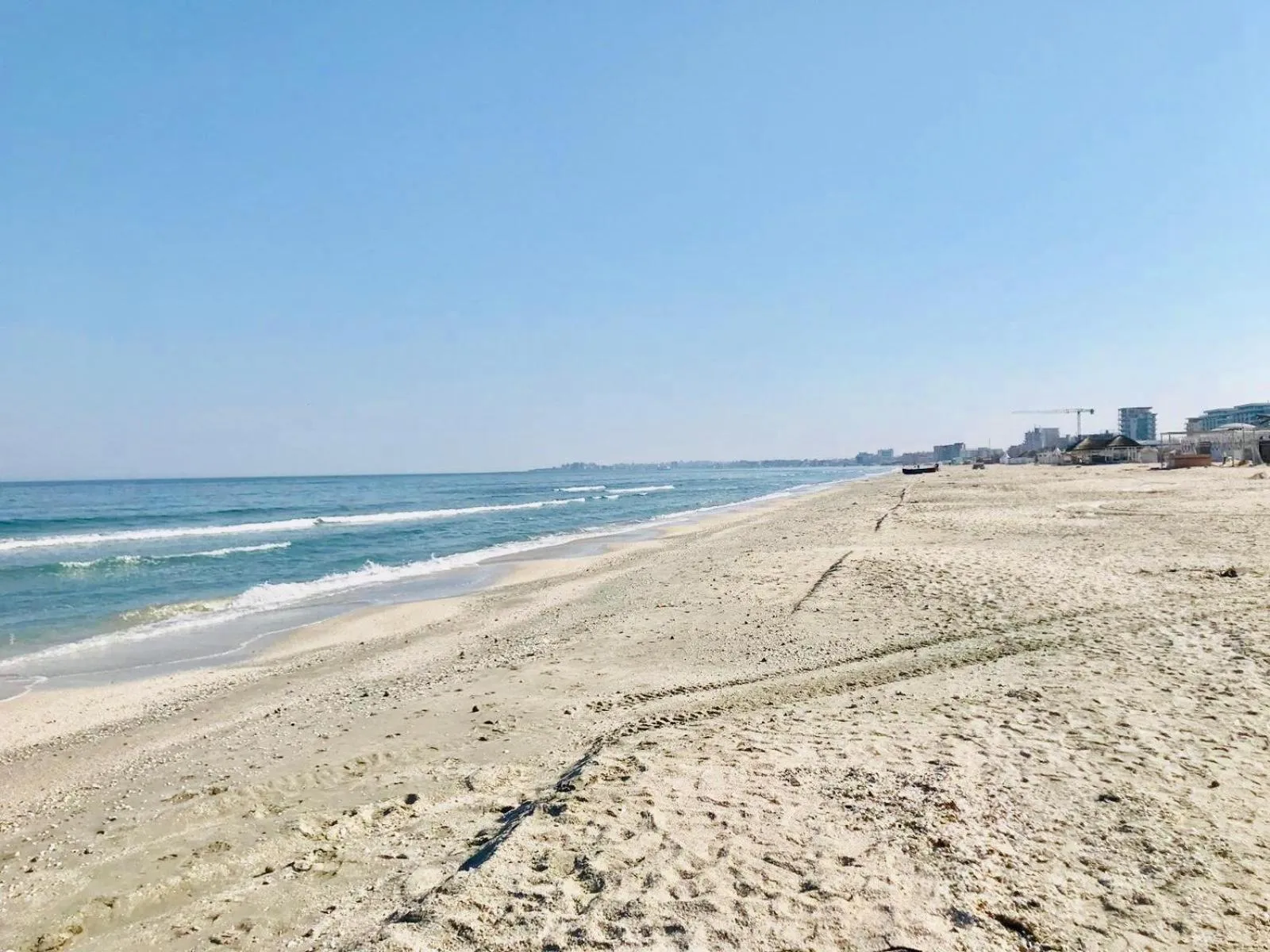 On site in White Tower Mamaia Apartament