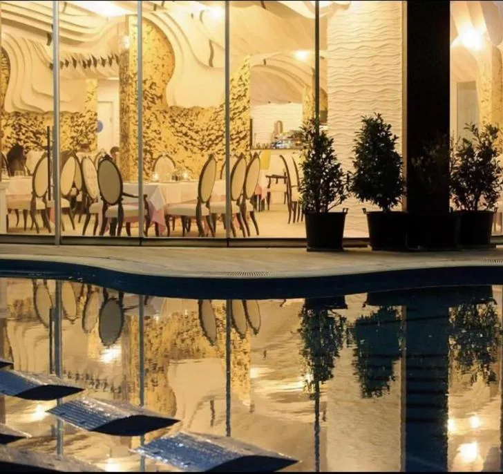 White Tower Mamaia Apartament