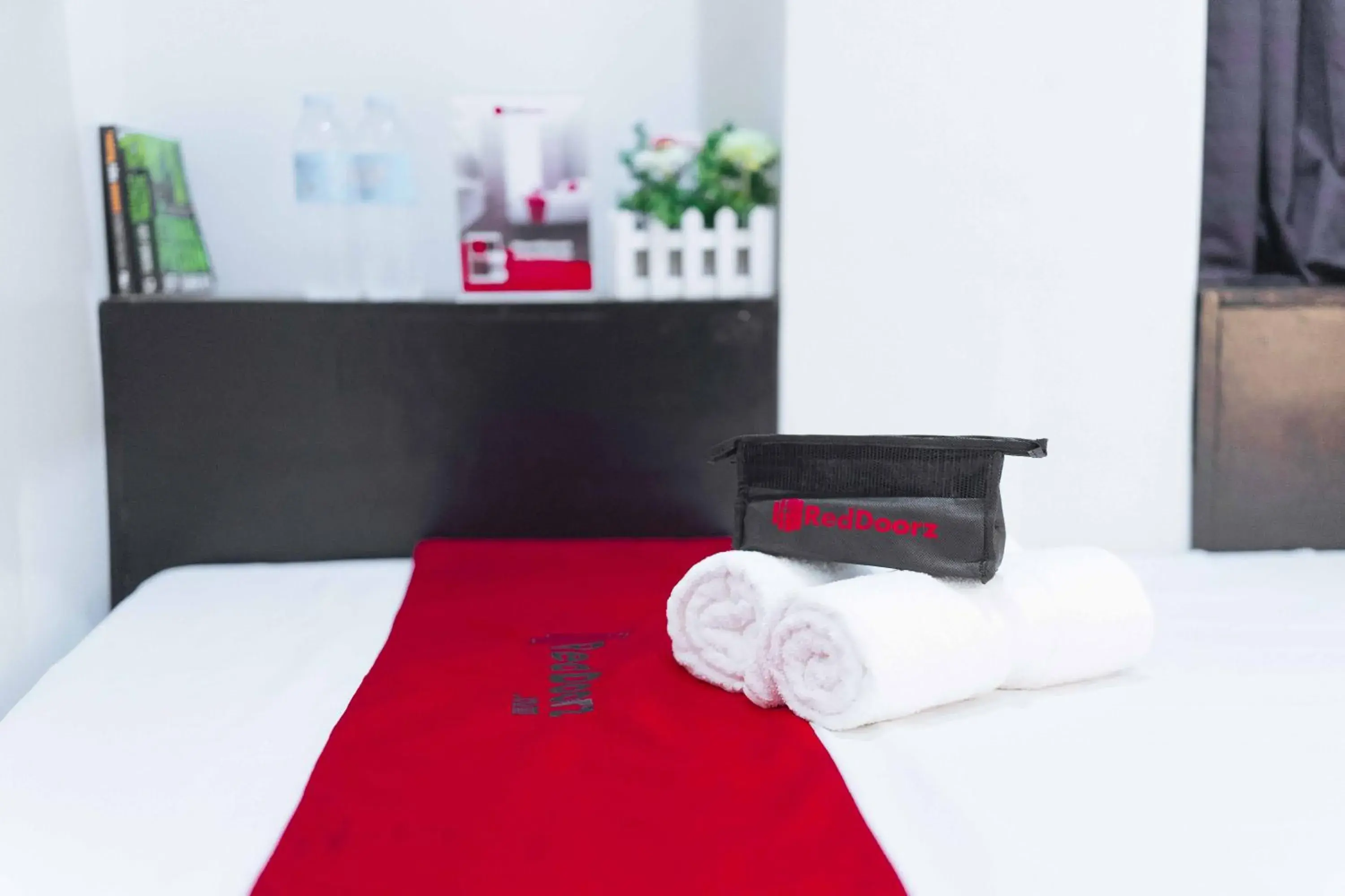 Bedroom, Bed in RedDoorz near G Mall Bajada Davao Bedroom, Bed in RedDoorz near G Mall Bajada Davao