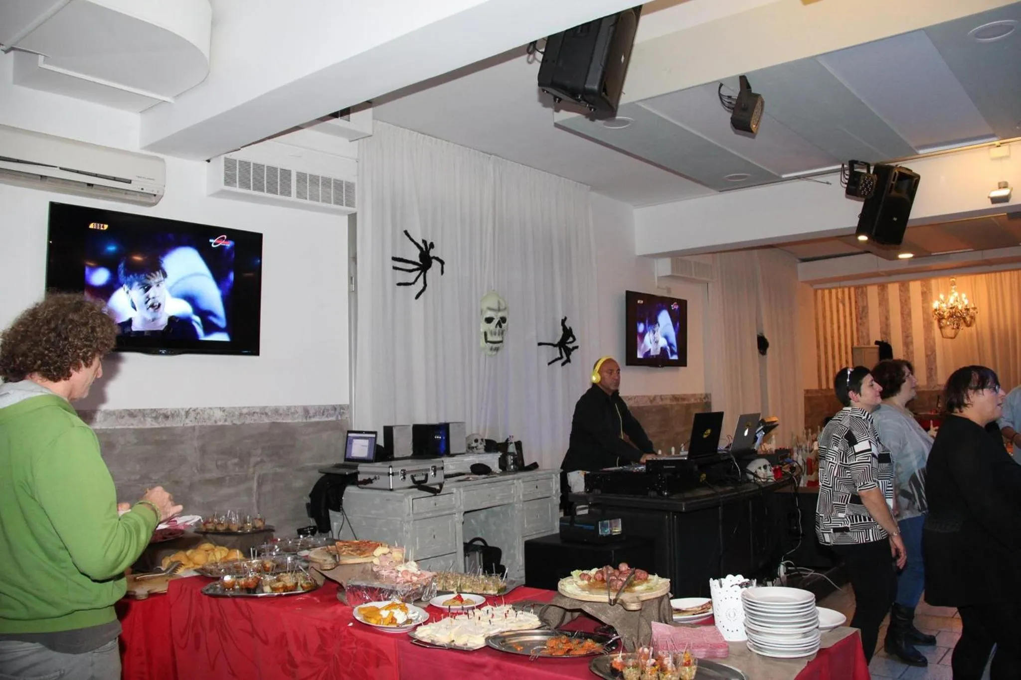 Restaurant/places to eat in Locanda del Sole