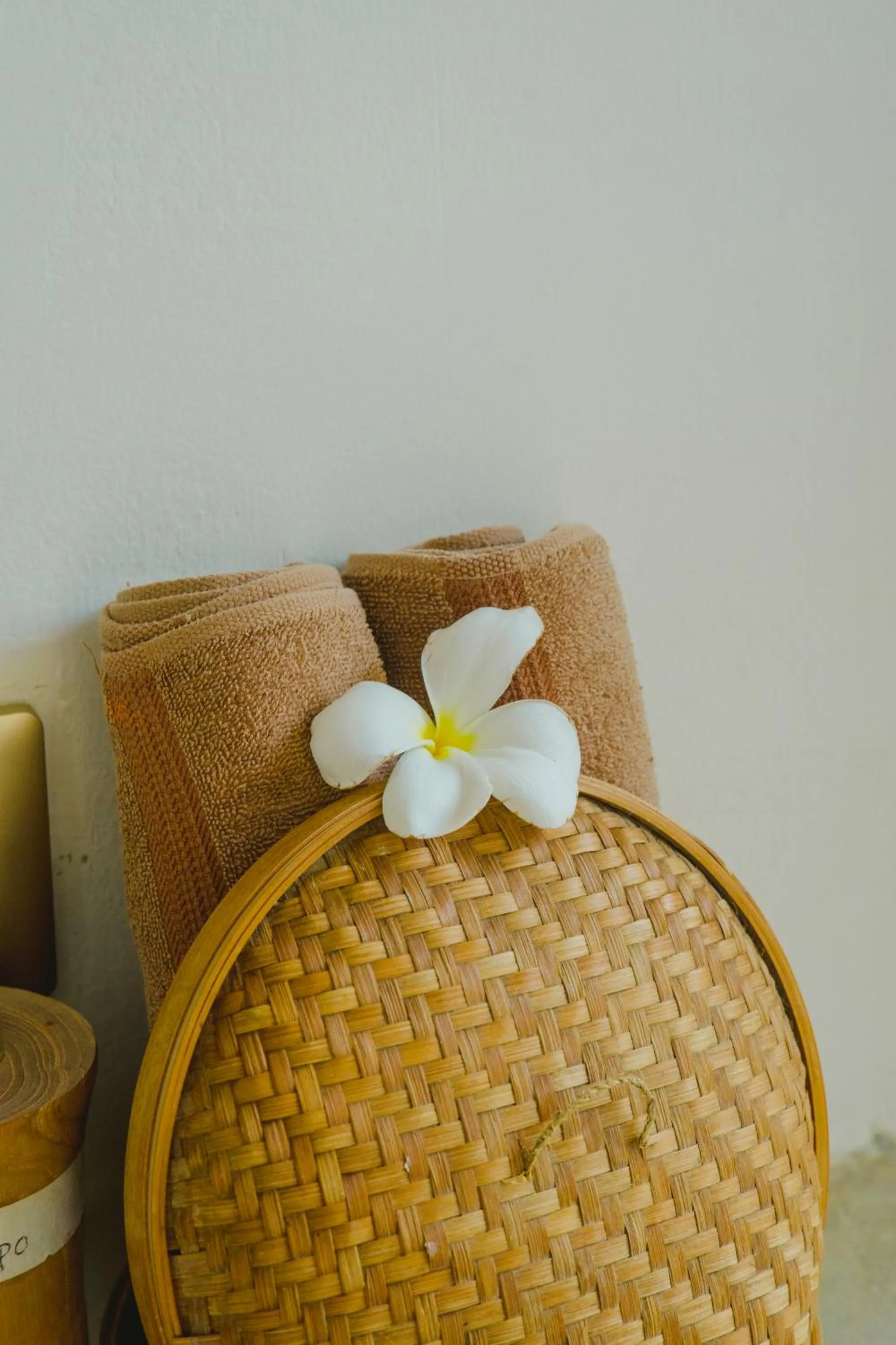 towels, Bed in La Kreyiol