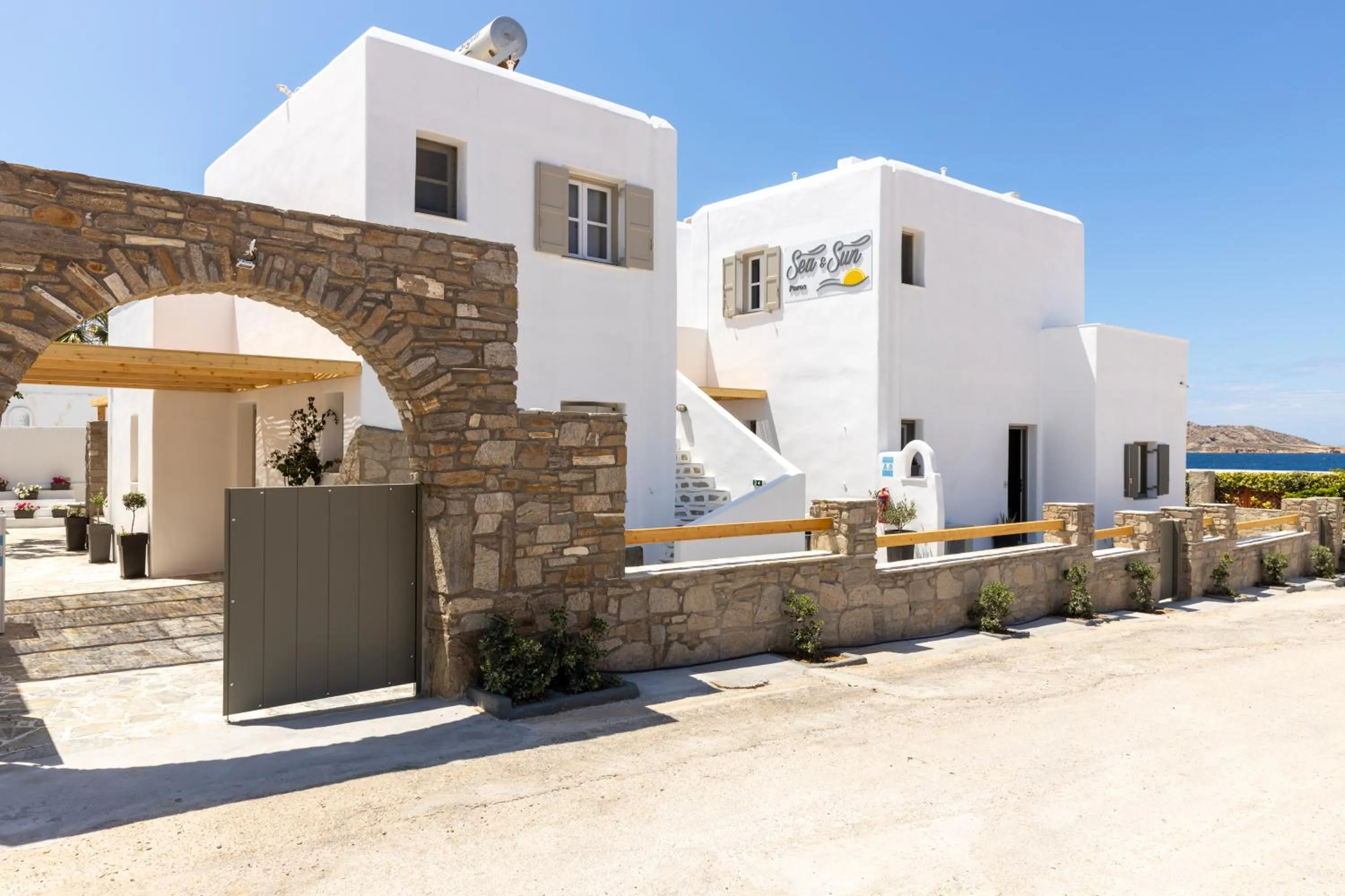 Sea & Sun Paros