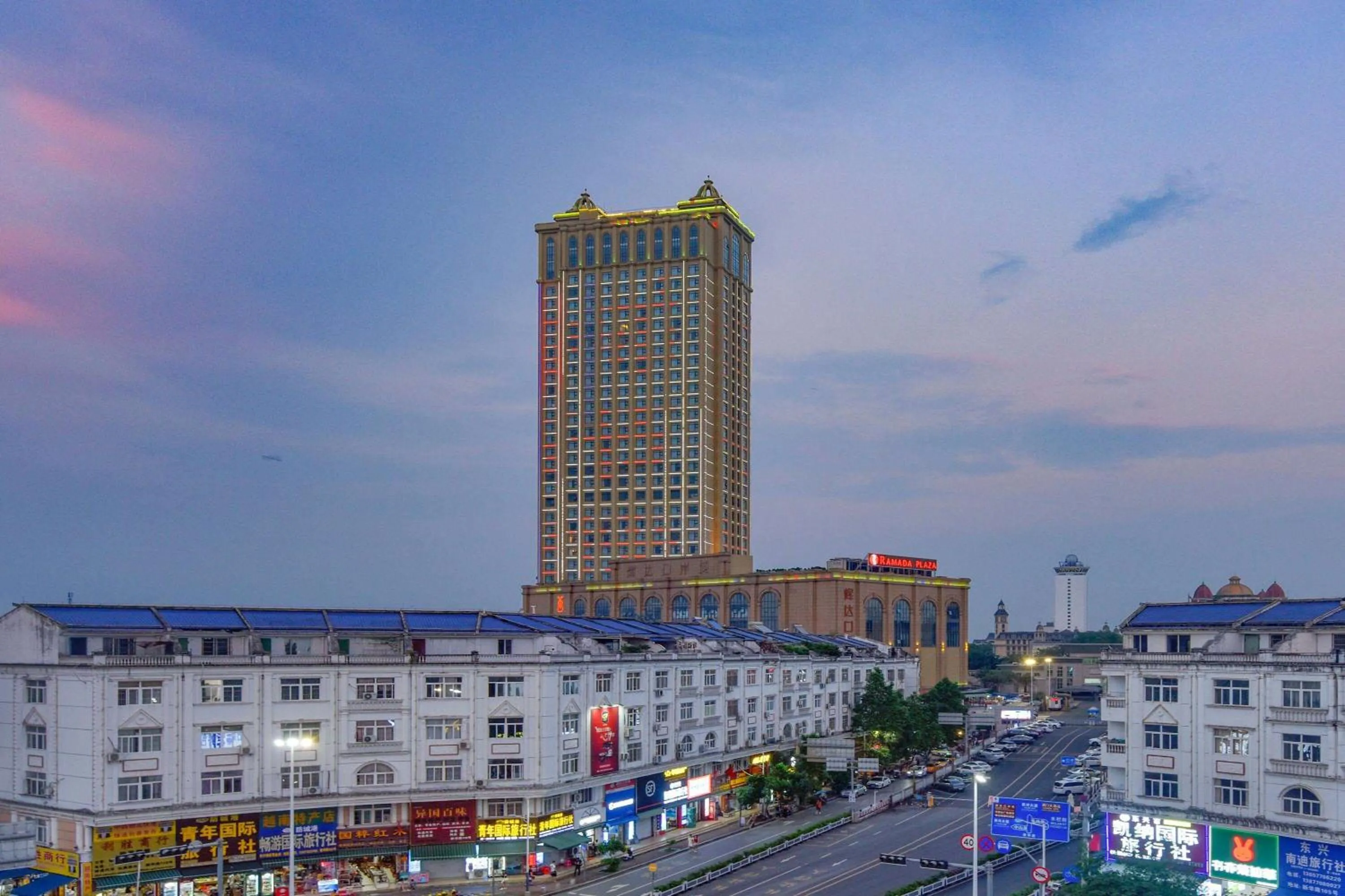Property building in Ramada Plaza by Wyndham Dongxing City Center