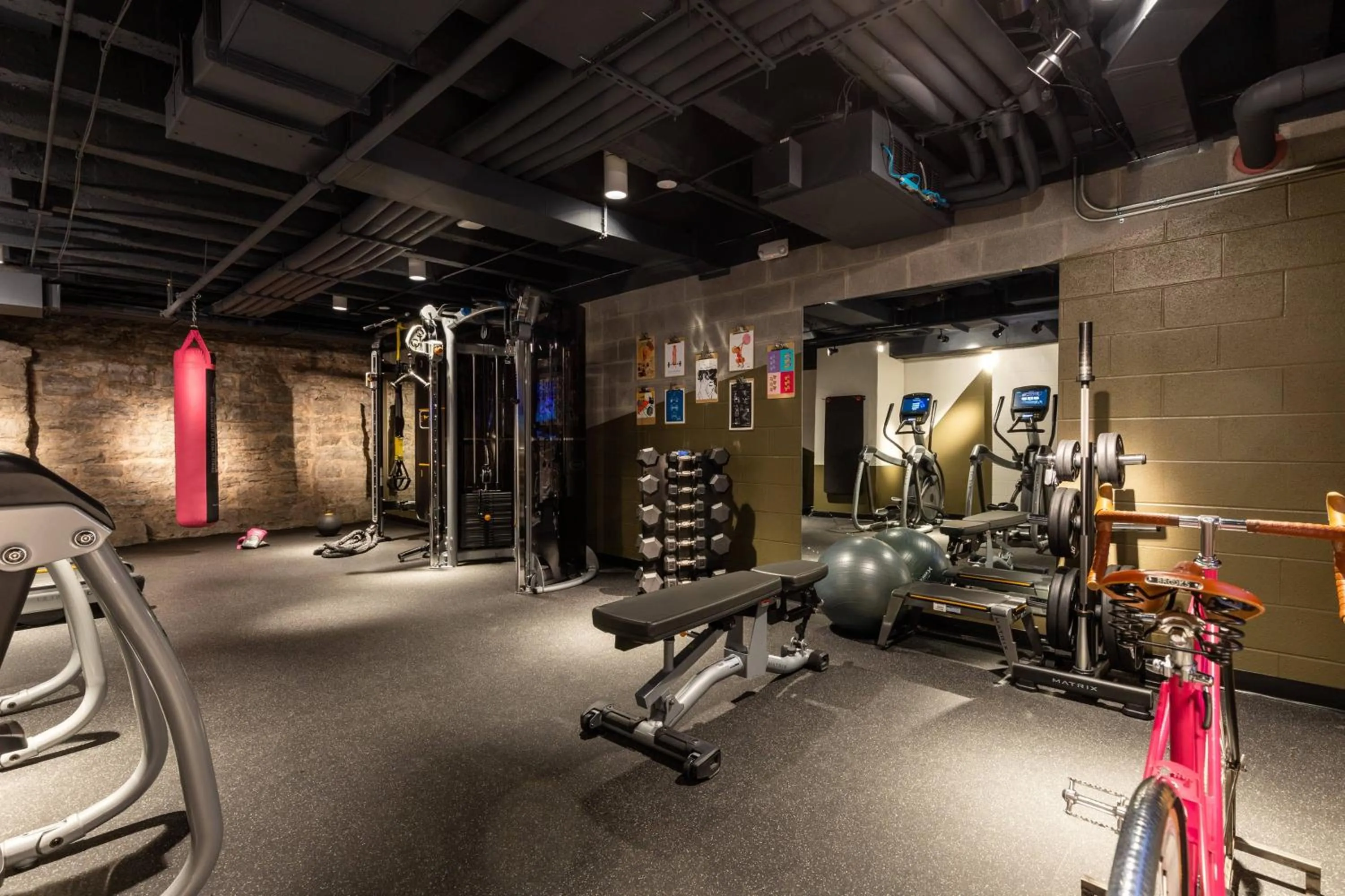 Fitness centre/facilities in Moxy Nashville Downtown