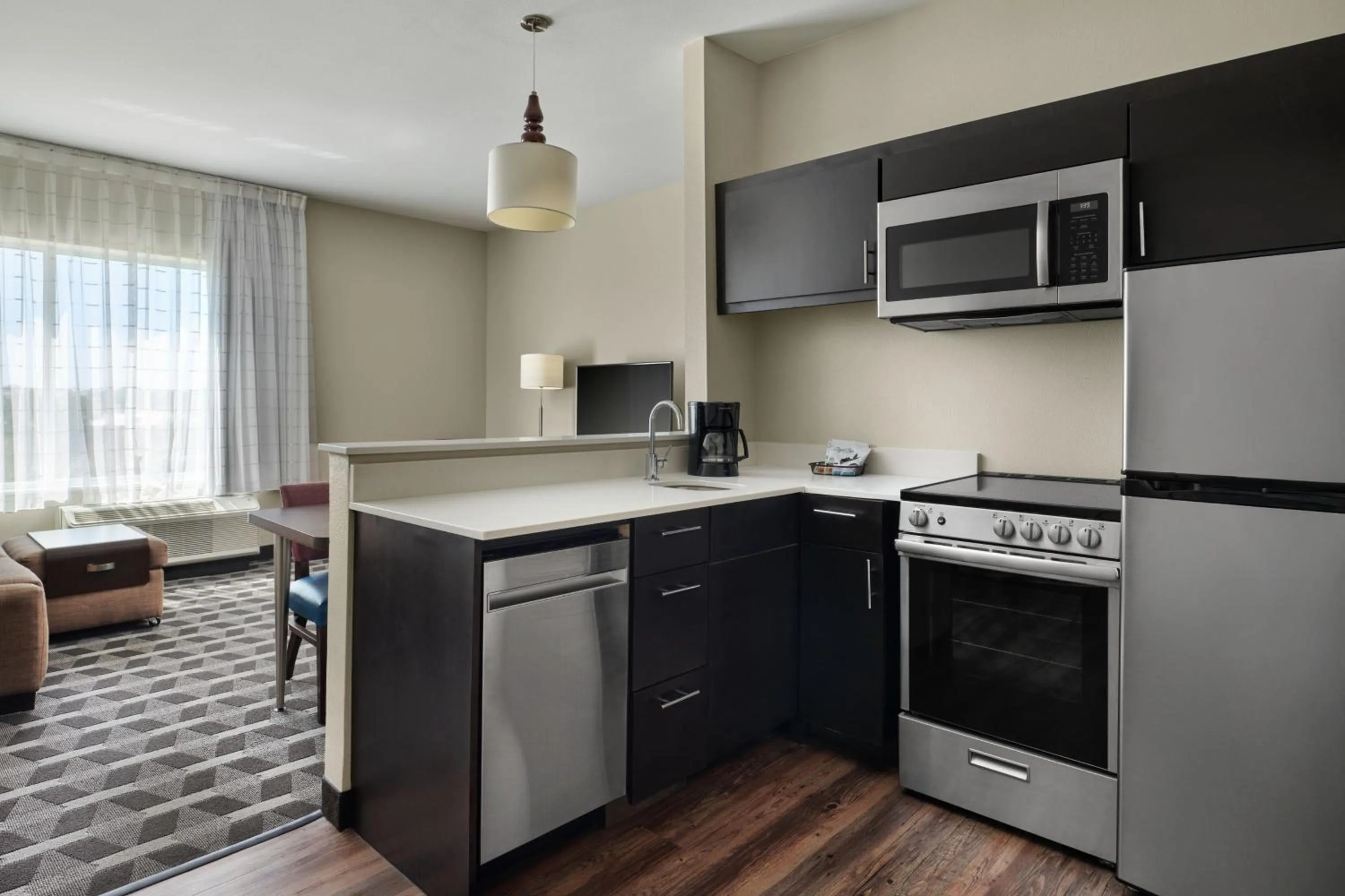 Kitchen or kitchenette in TownePlace Suites by Marriott Lafayette South
