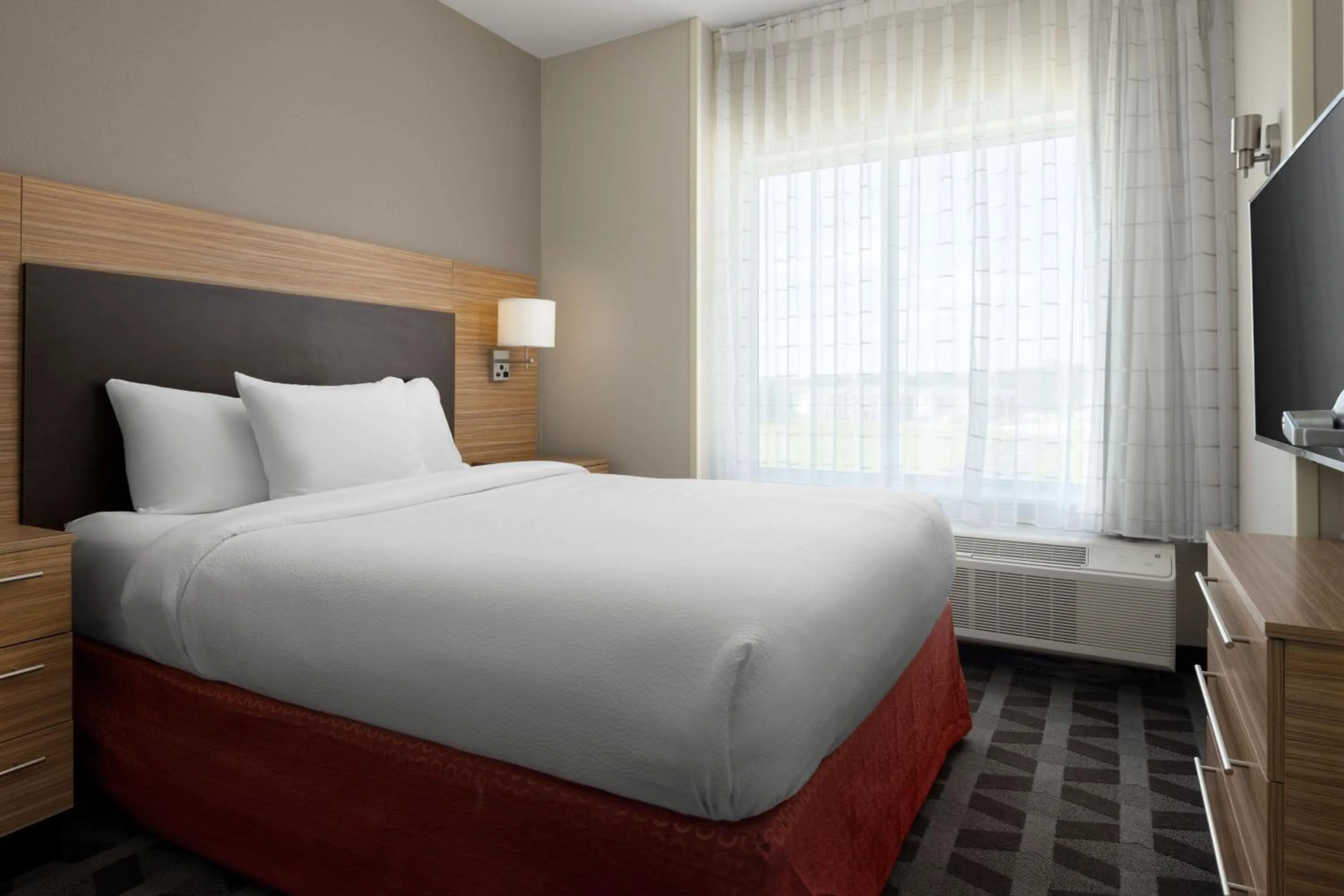Photo of the whole room, Bed in TownePlace Suites by Marriott Lafayette South