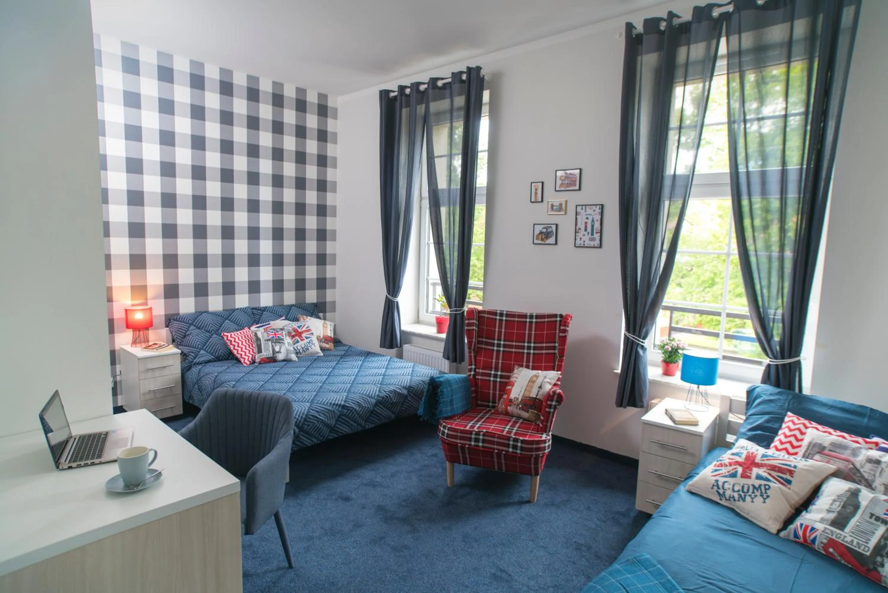 Photo of the whole room in Hostel "Night o'clock" - restauracja, parking i darmowa siłownia